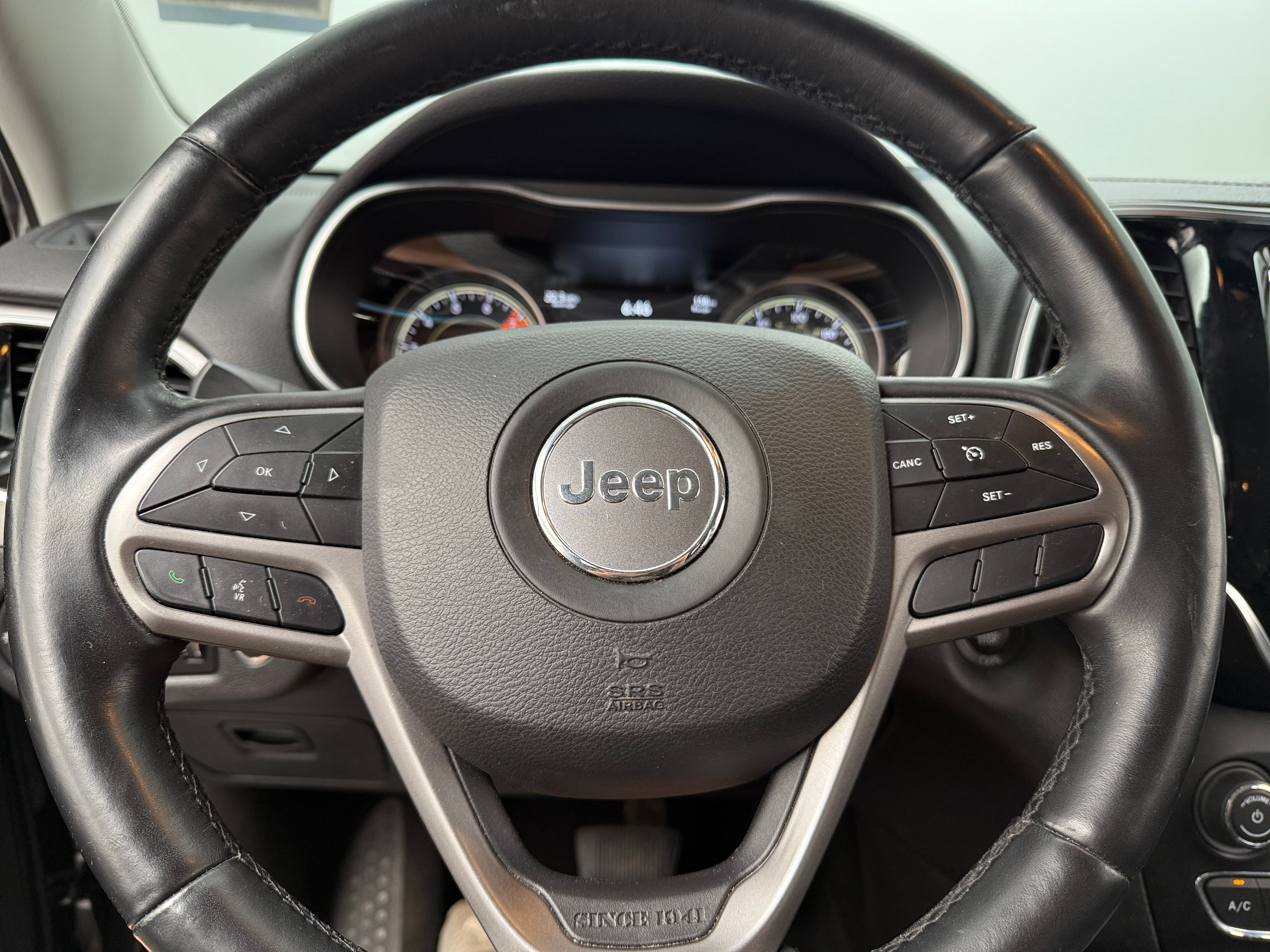 2019 Jeep Cherokee Limited Edition 4