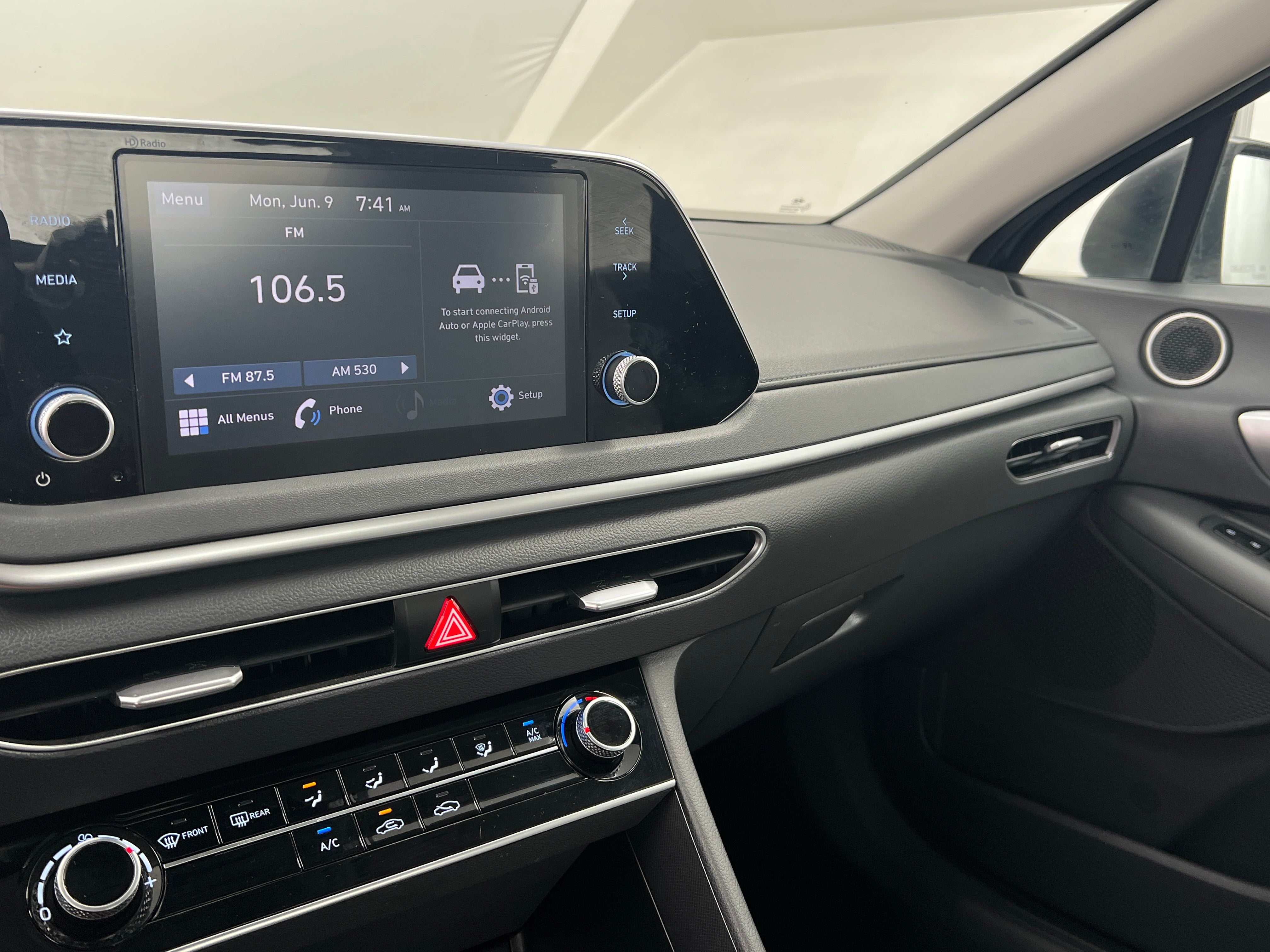 2022 Hyundai Sonata SE 4