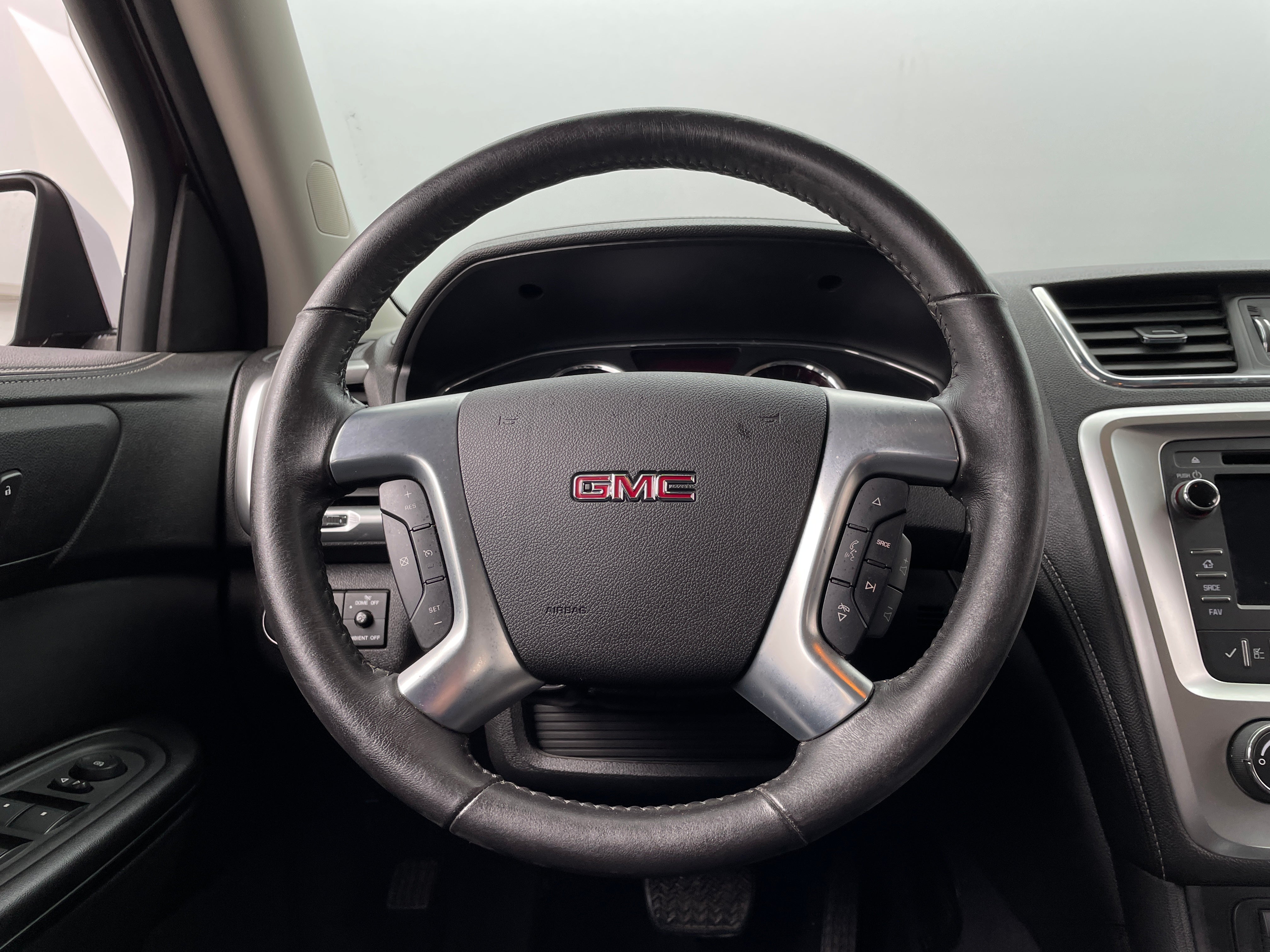 2016 GMC Acadia SLE 5