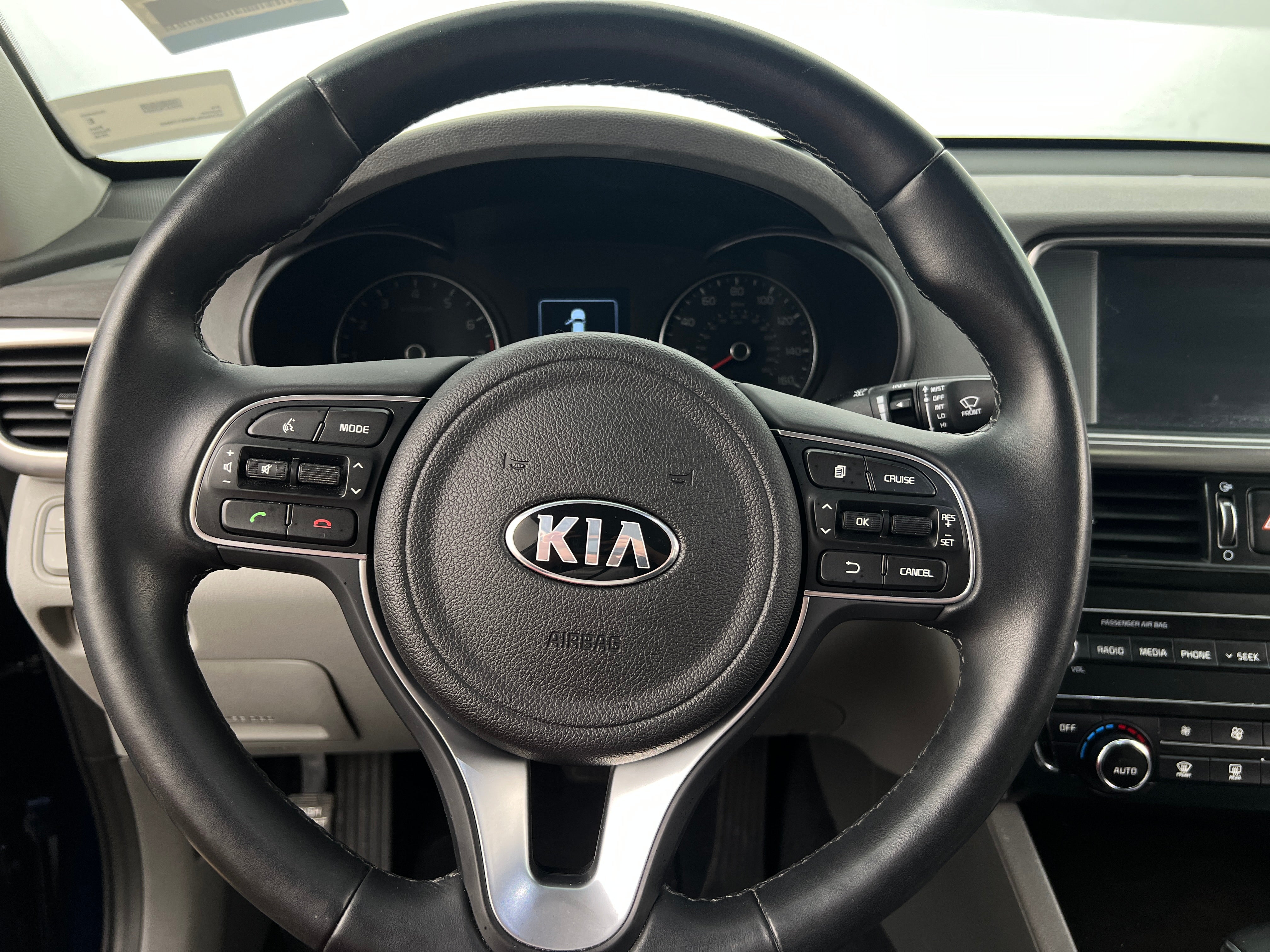 2016 Kia Optima EX 4