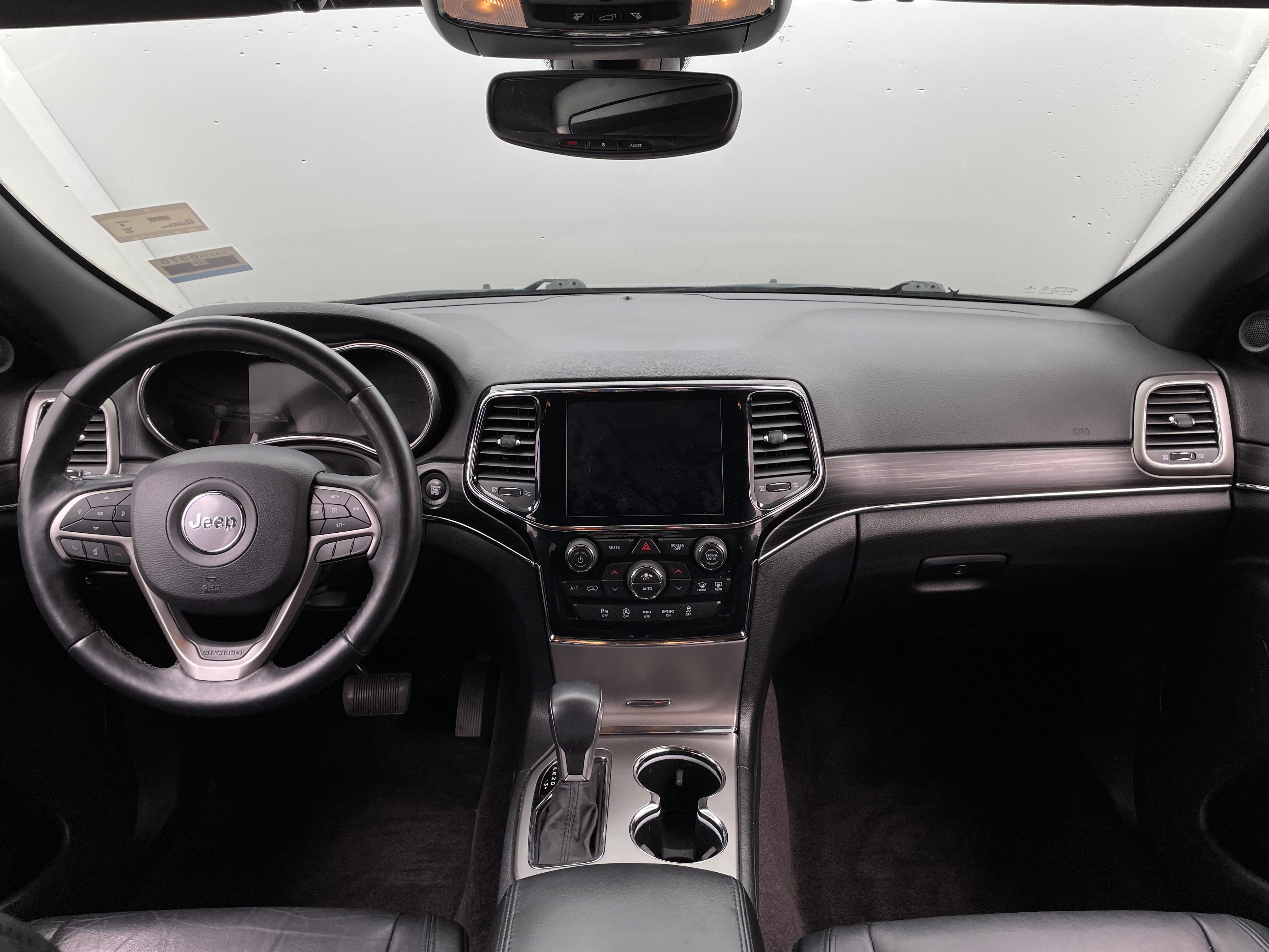 2019 Jeep Grand Cherokee Limited Edition 2