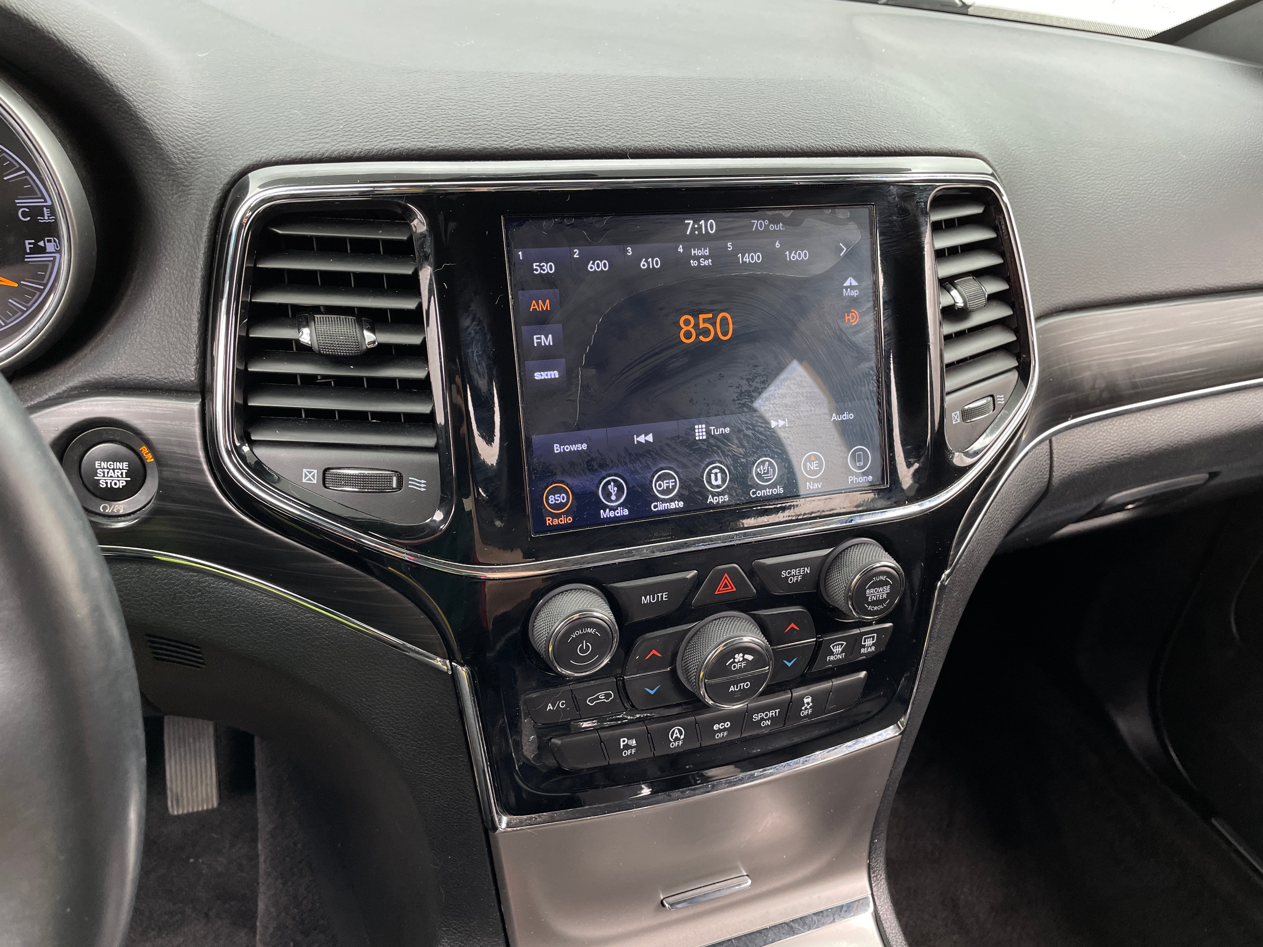 2019 Jeep Grand Cherokee Limited Edition 3