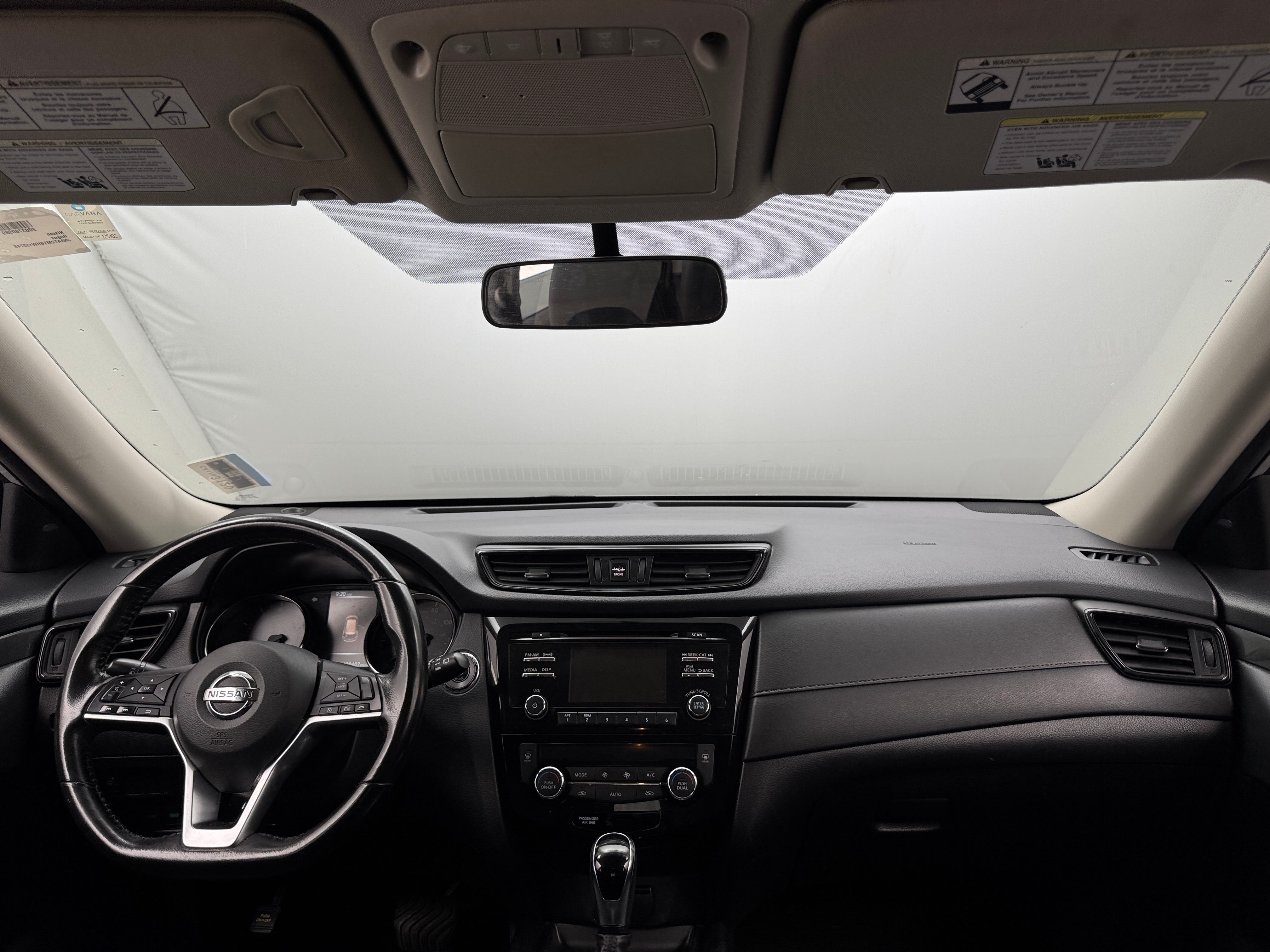 2017 Nissan Rogue SV 3