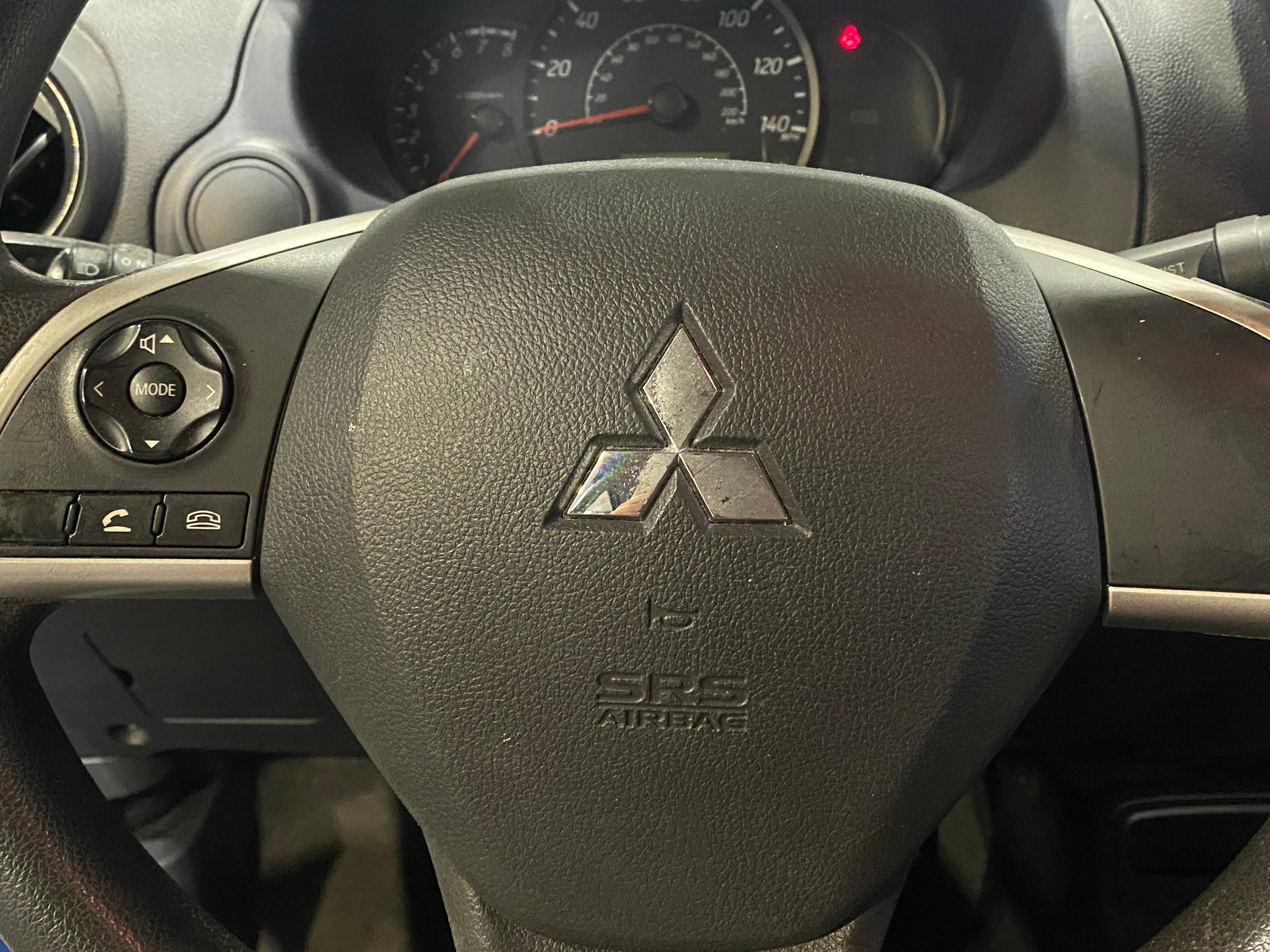 2018 Mitsubishi Mirage G4 ES 5