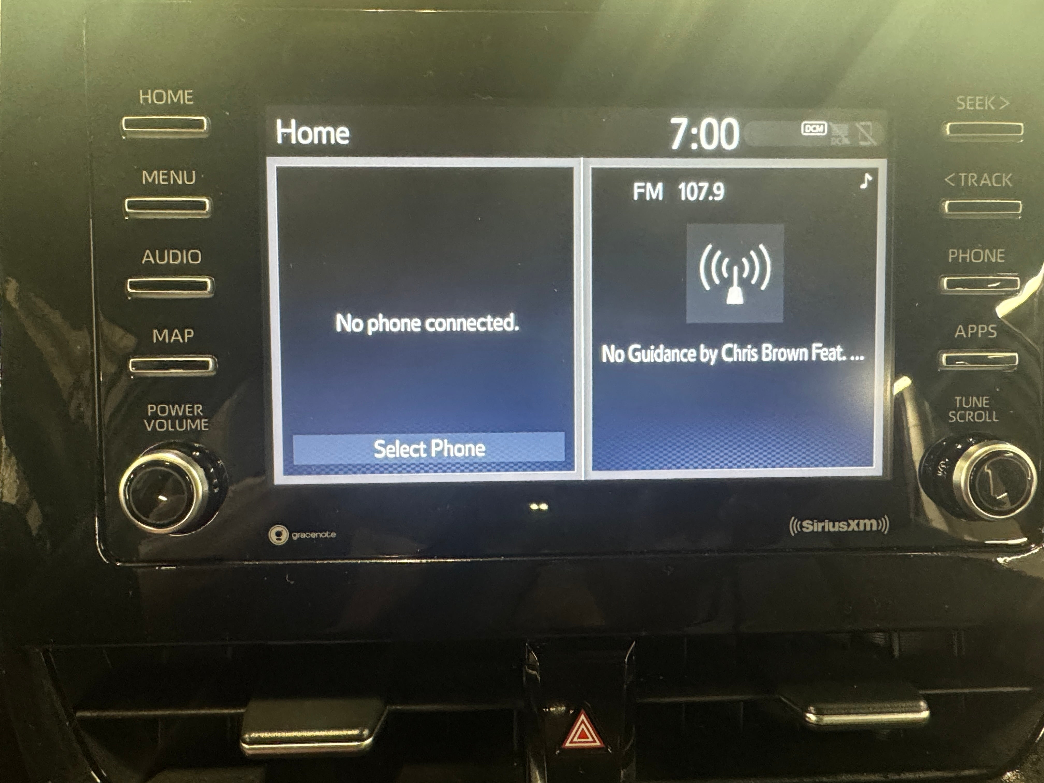 2023 Toyota Camry SE 4