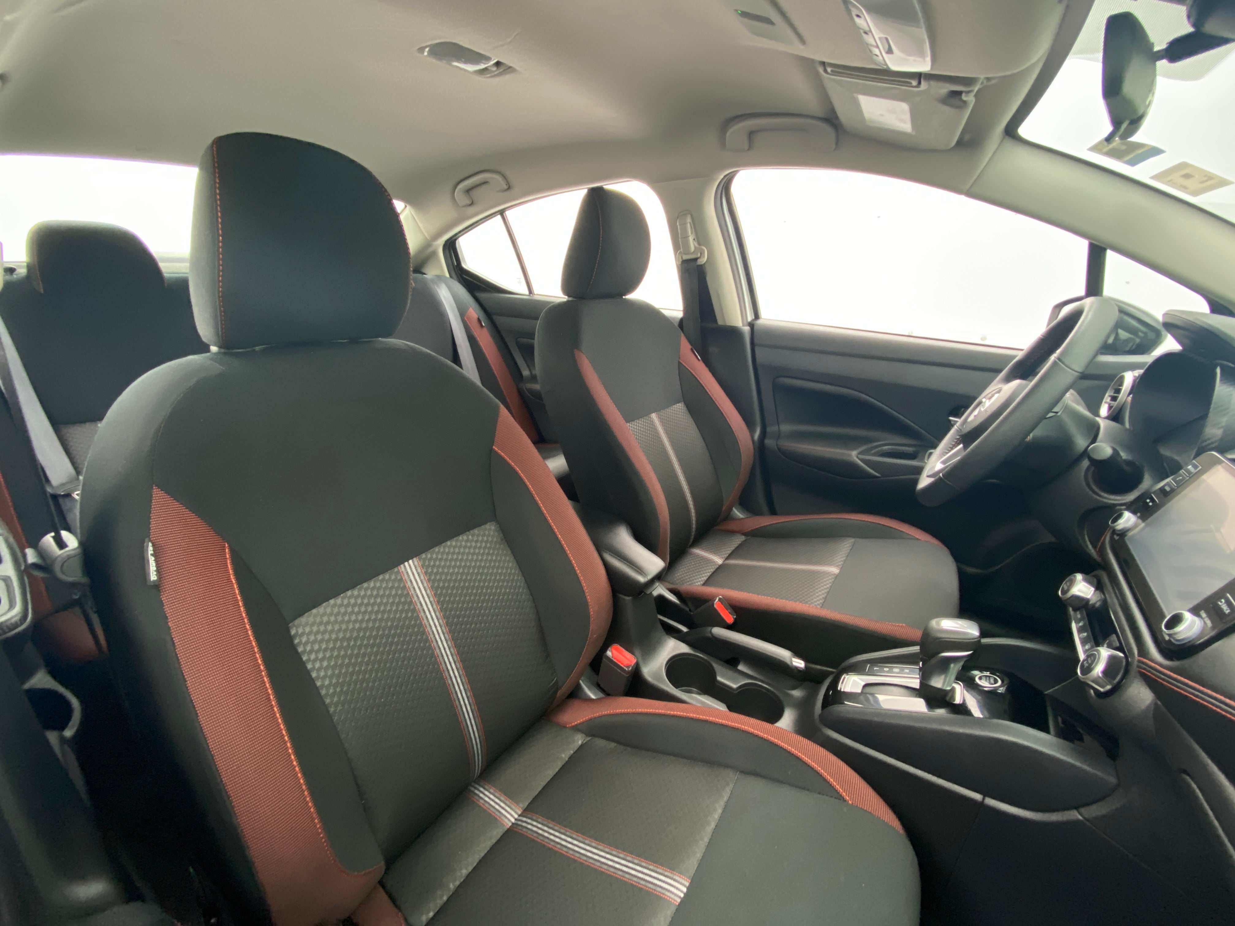 2024 Nissan Versa SR 2