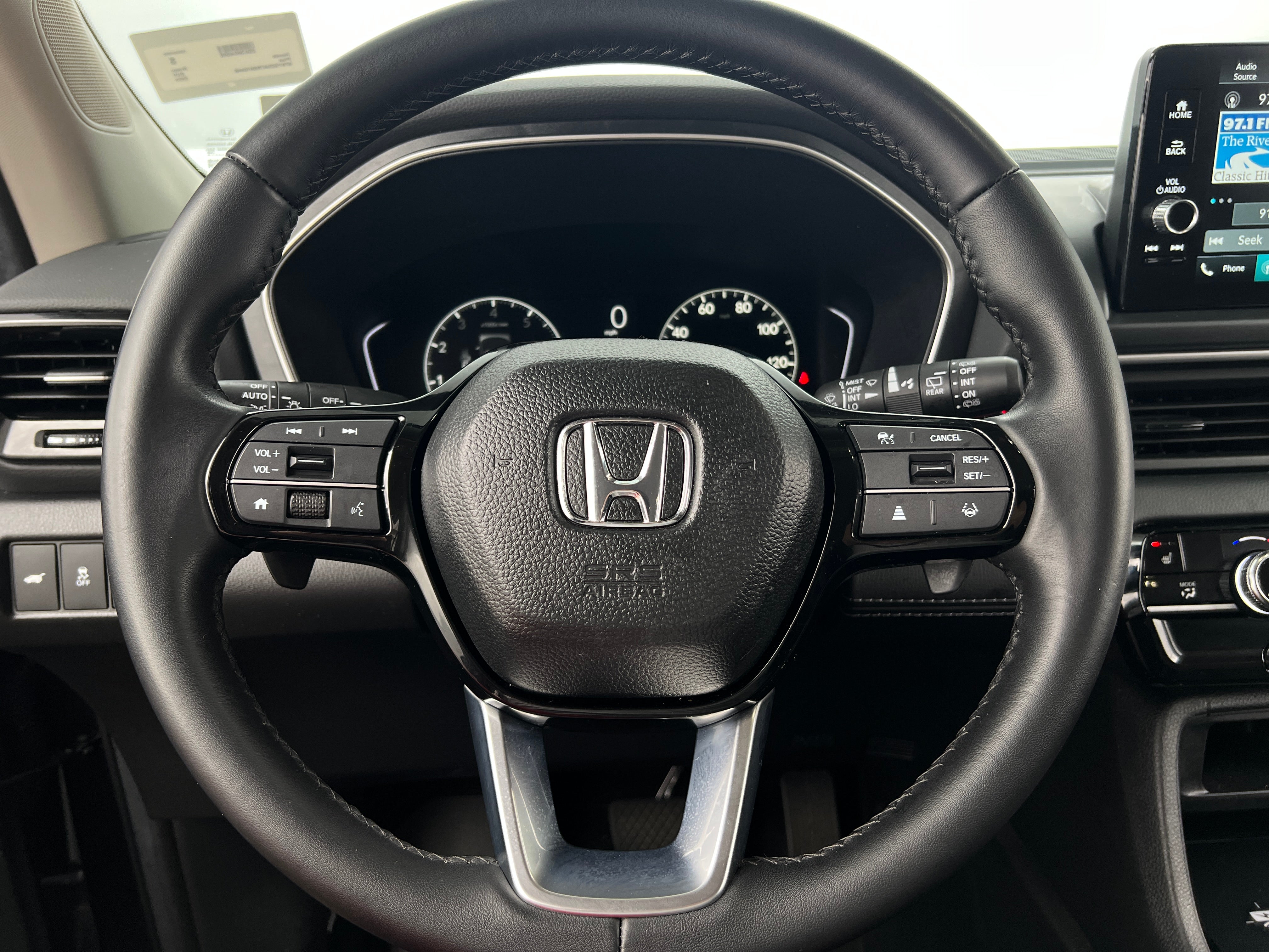 2024 Honda Pilot EX-L 4