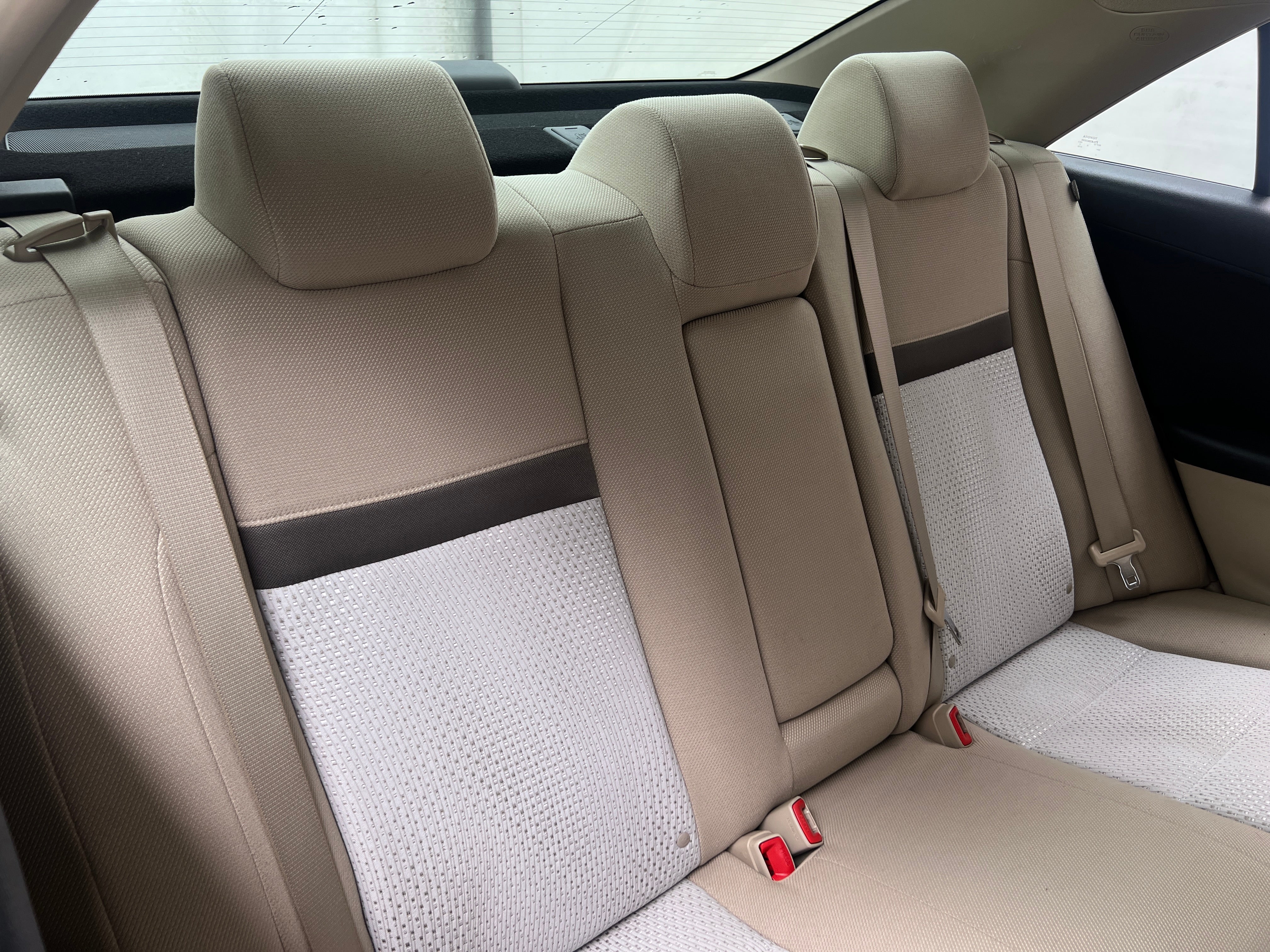 2012 Toyota Camry LE 6