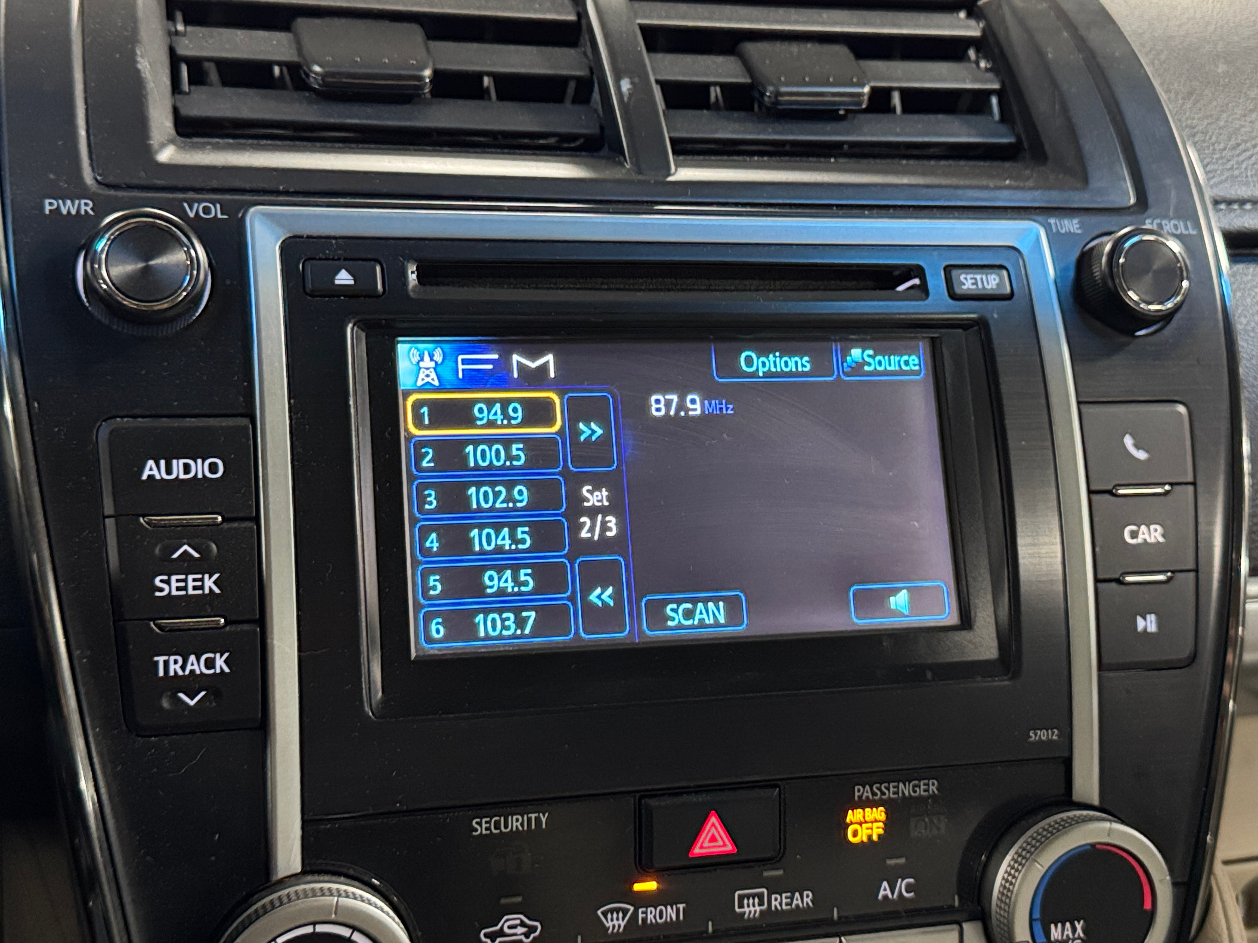 2012 Toyota Camry LE 4