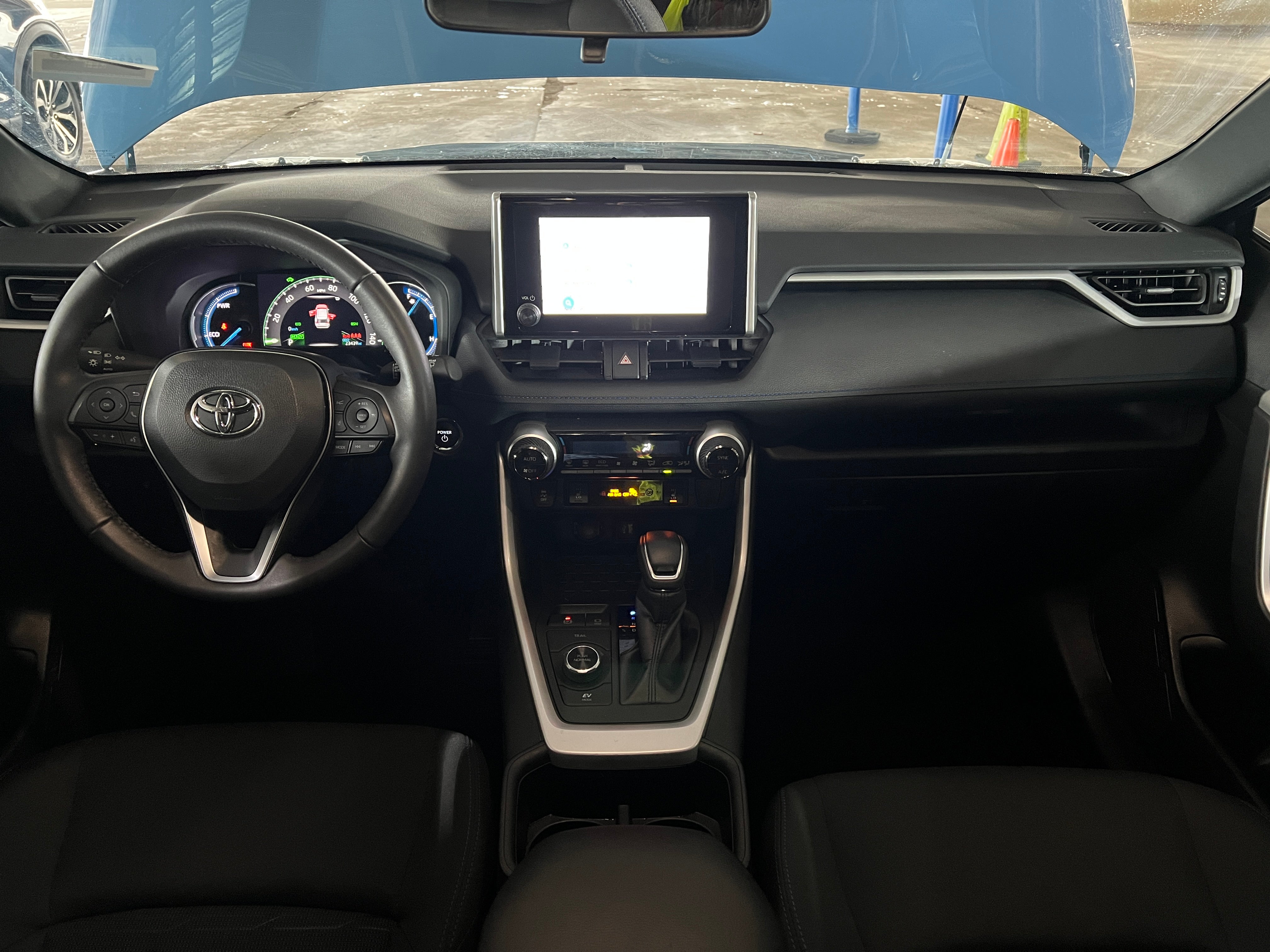 2024 Toyota RAV4 SE 3