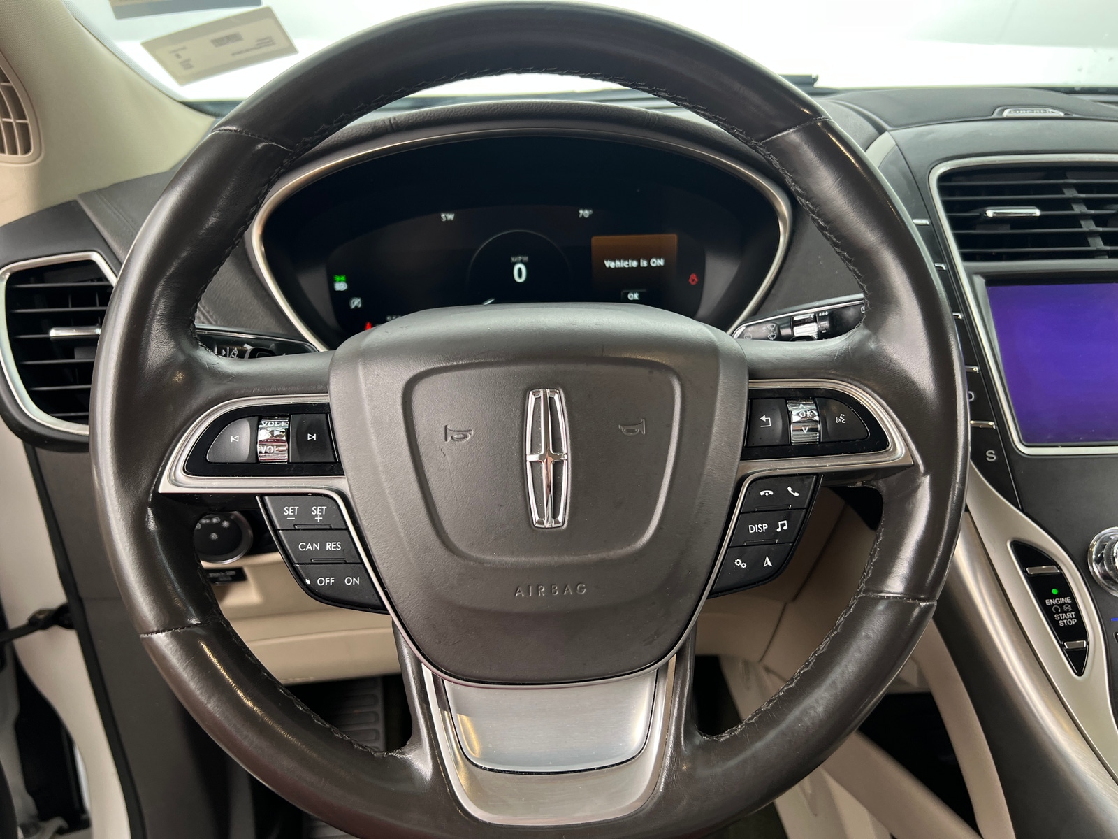 Thumbnail: 2020 Lincoln Nautilus - 4