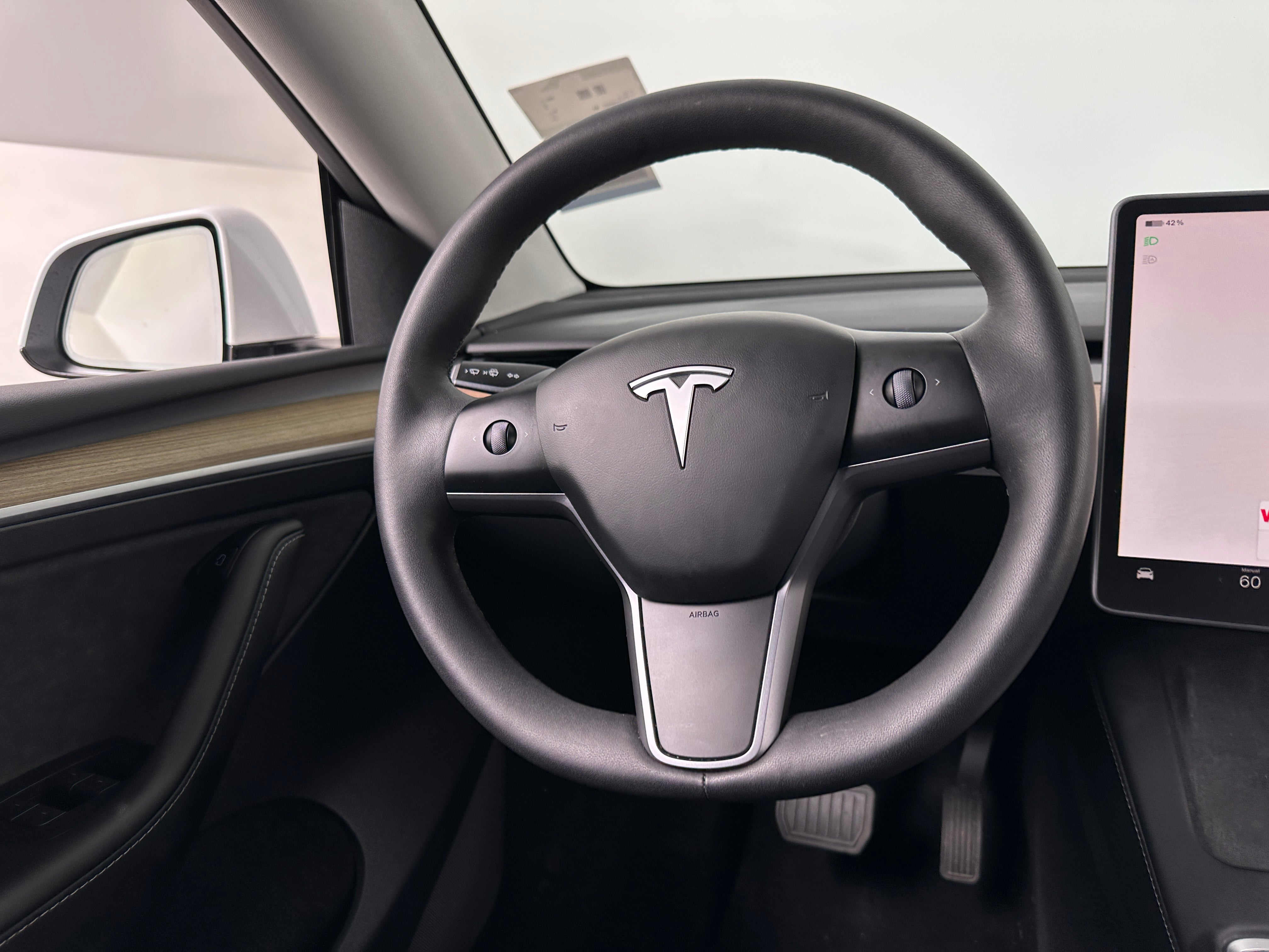 2023 Tesla Model Y Long Range 4