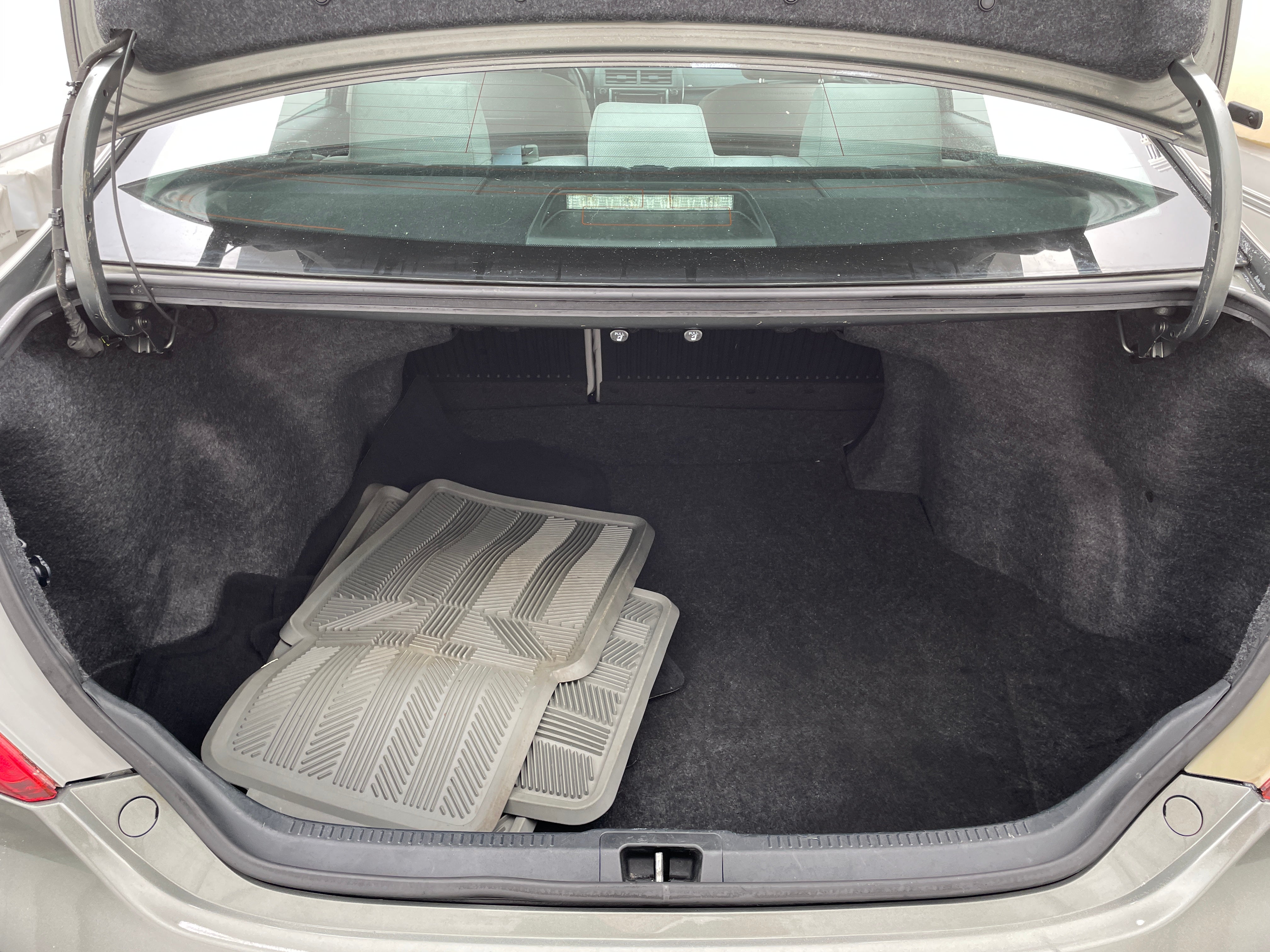 2013 Toyota Camry LE 7