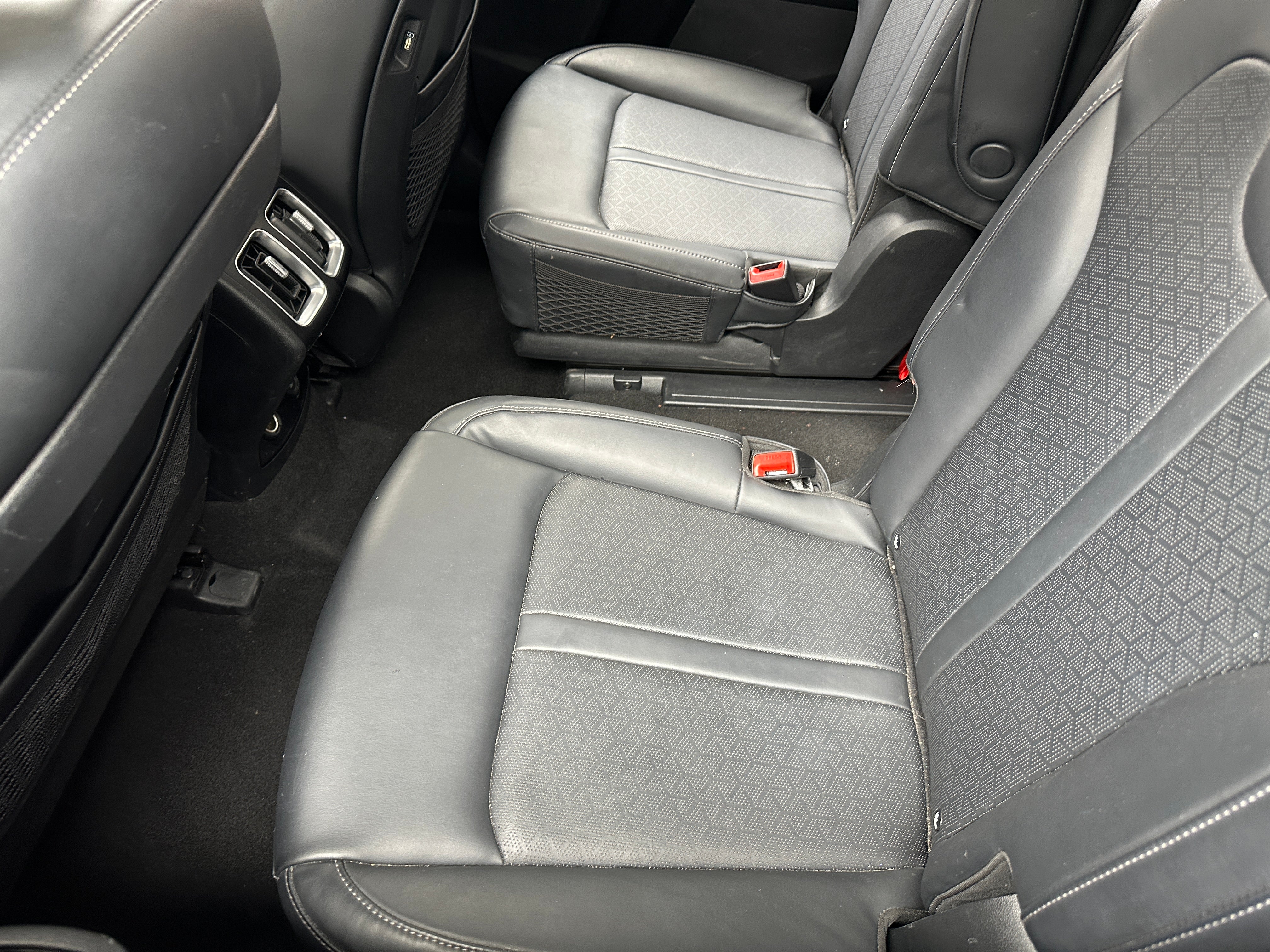 2021 Kia Sorento EX 5