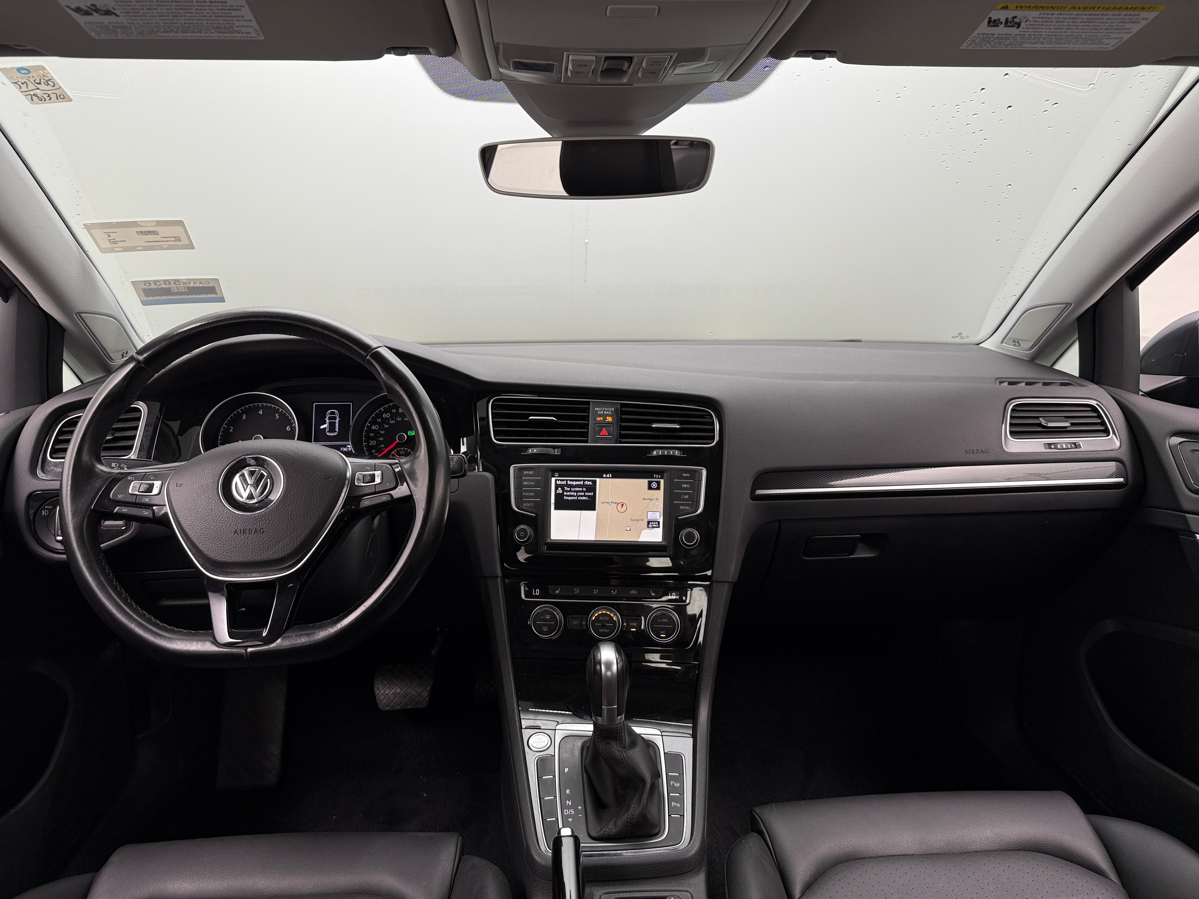 2017 Volkswagen Golf SEL 3