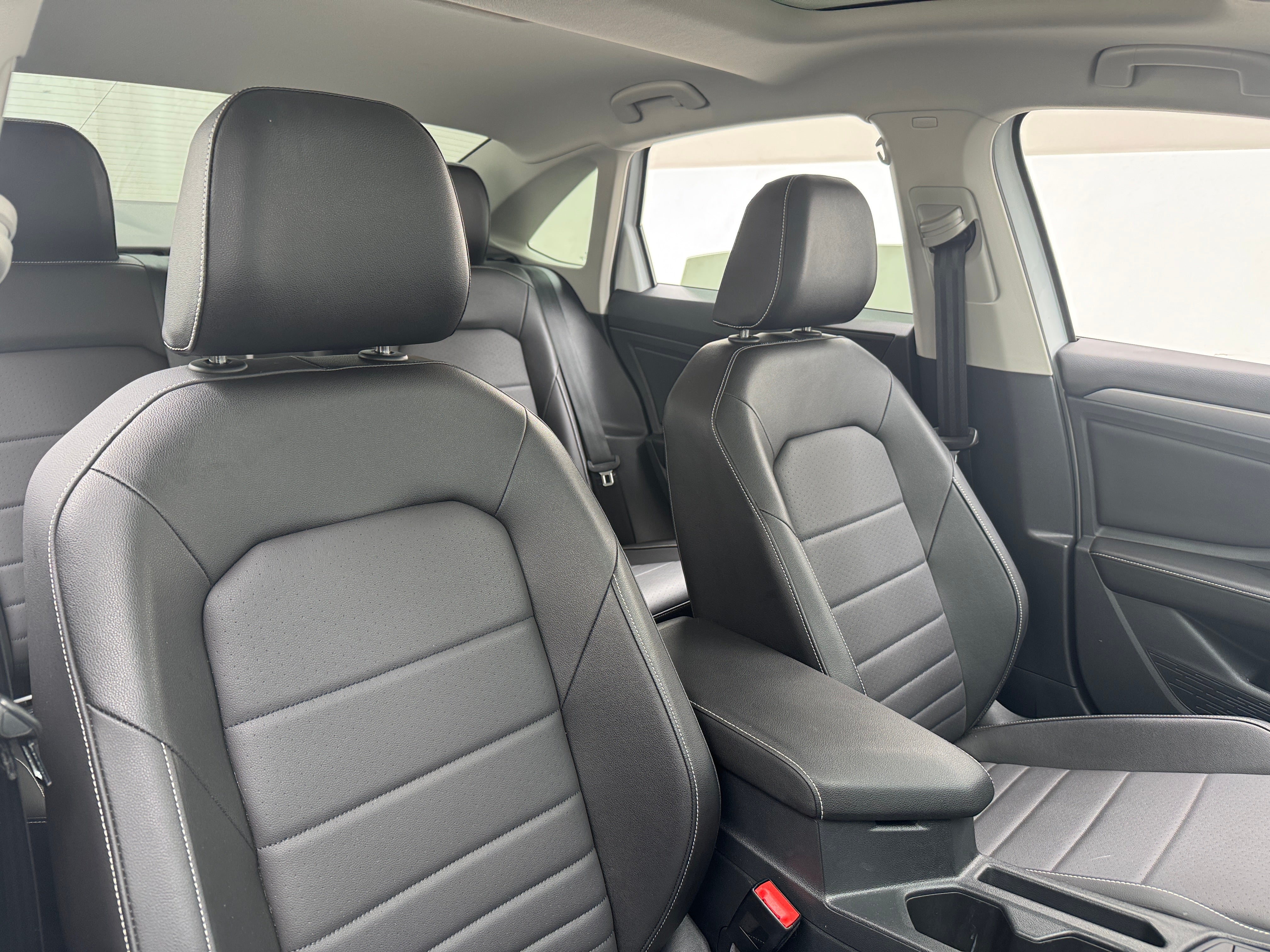 2023 Volkswagen Jetta SE 2