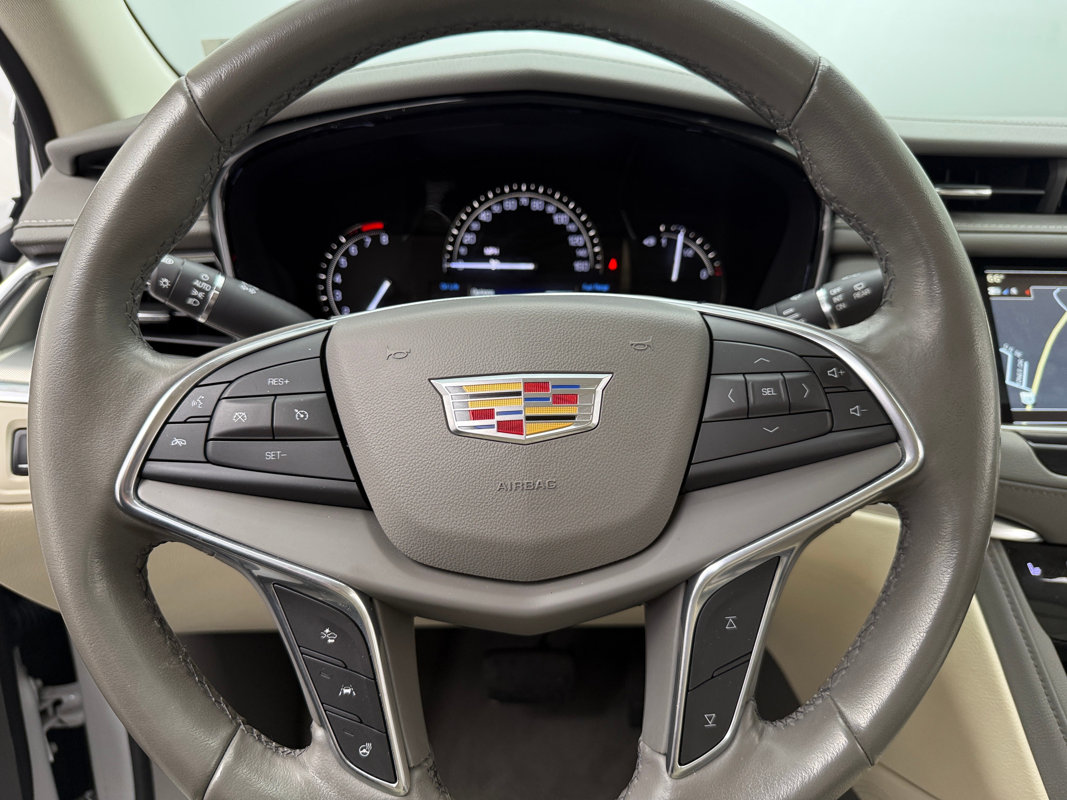 2018 Cadillac XT5 Luxury 4