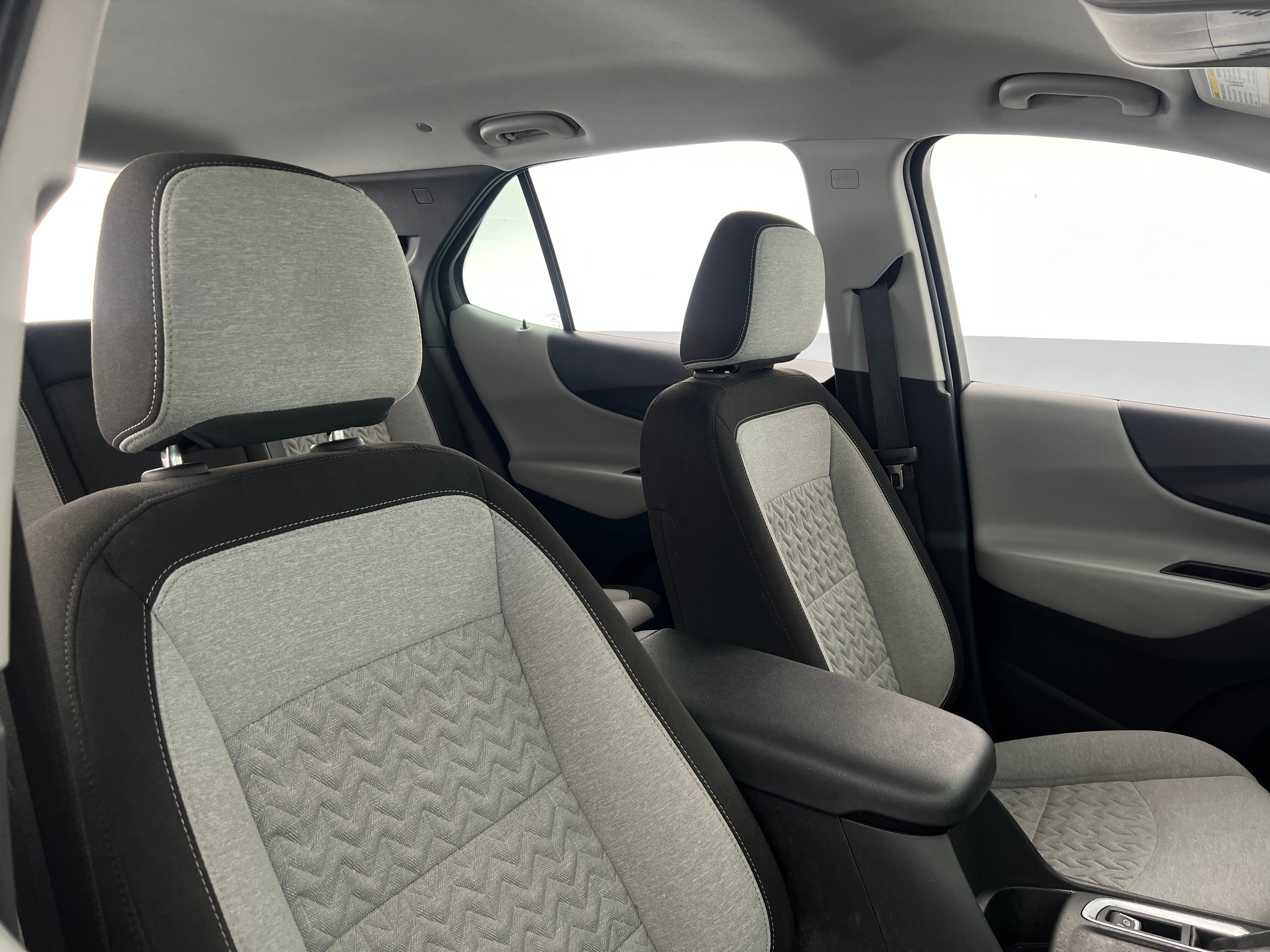 2023 Chevrolet Equinox LS 2