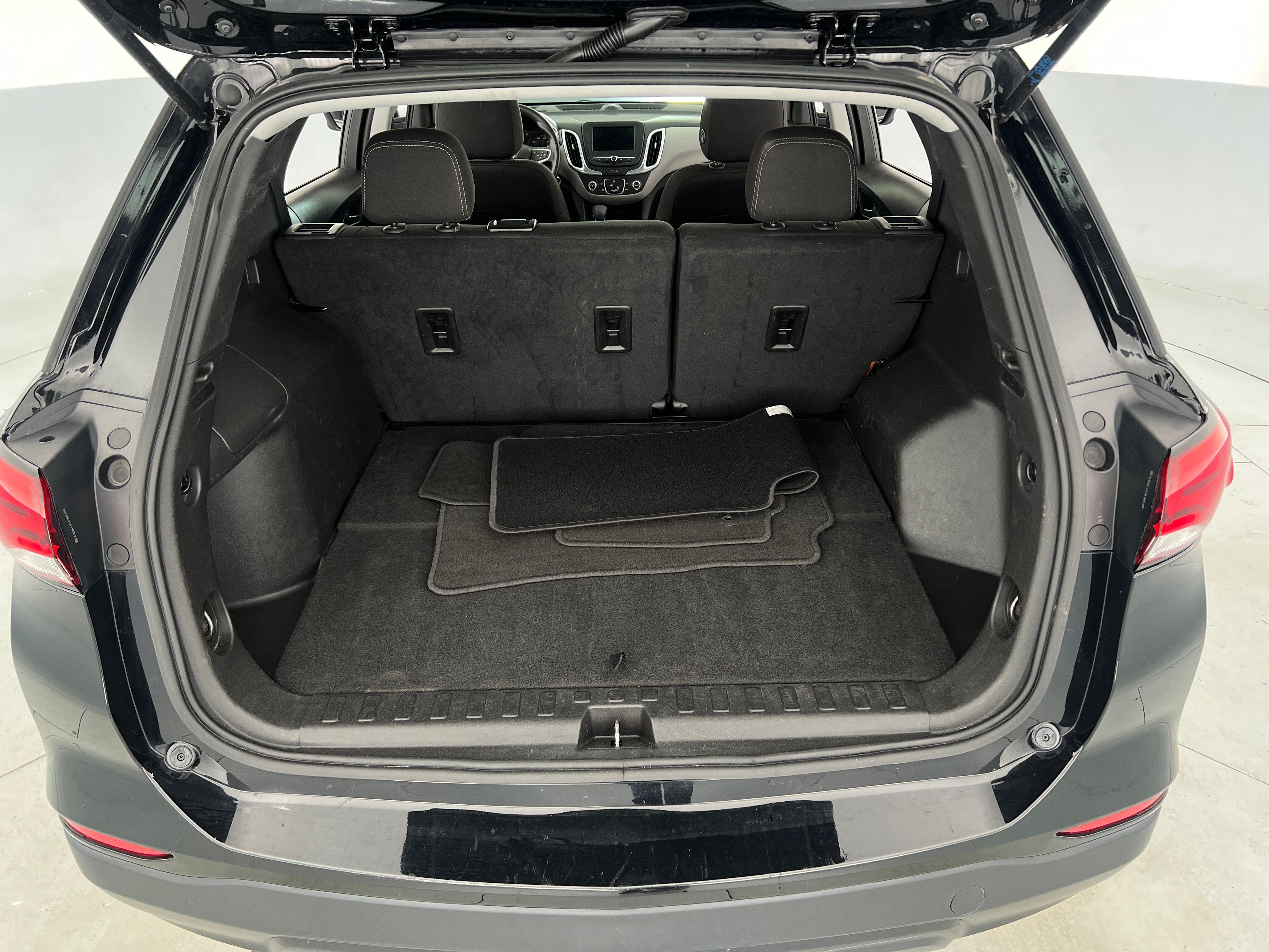 2023 Chevrolet Equinox LS 7