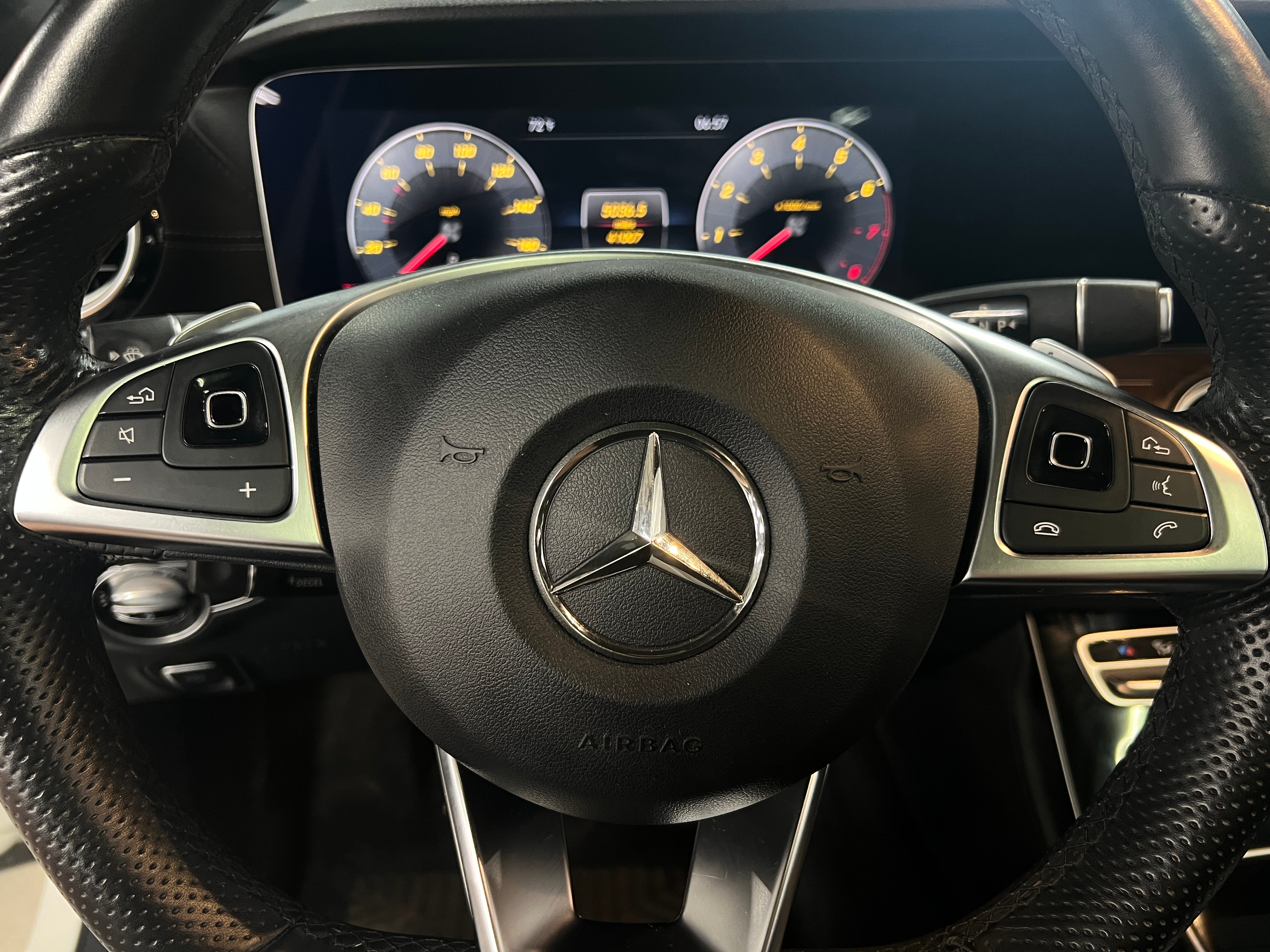 Thumbnail: 2018 Mercedes-Benz E-Class - 4