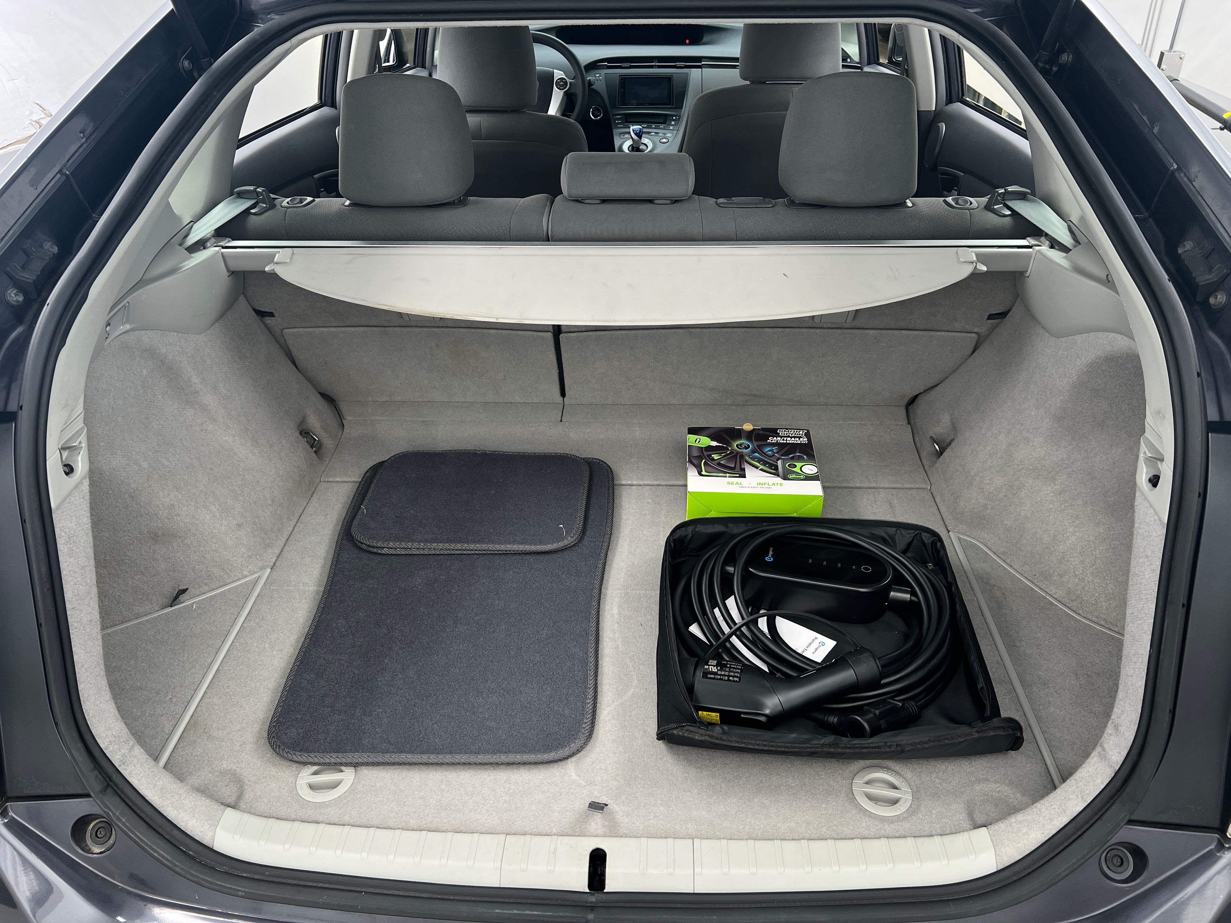 2011 Toyota Prius One 7