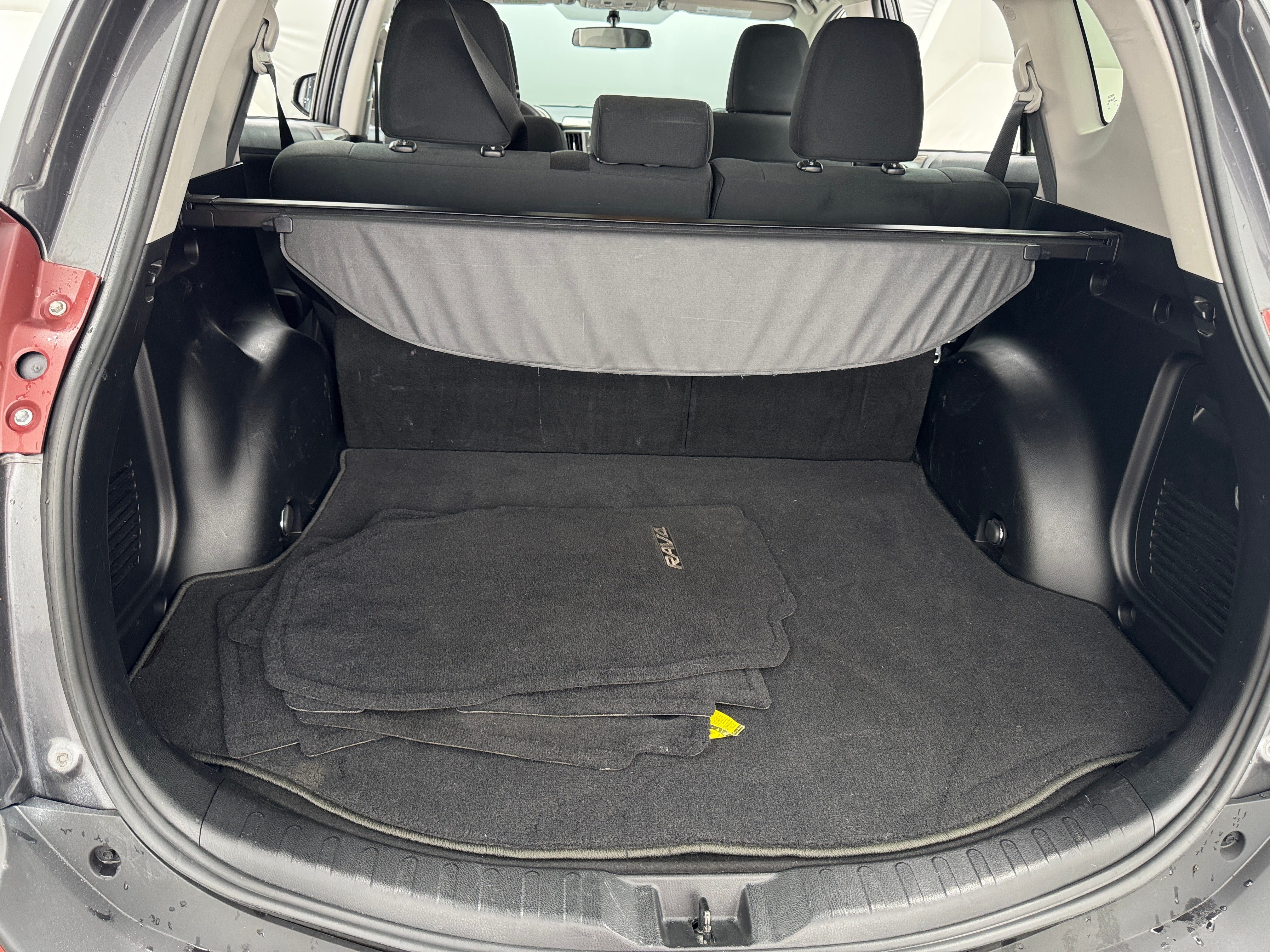 2014 Toyota RAV4 XLE 7