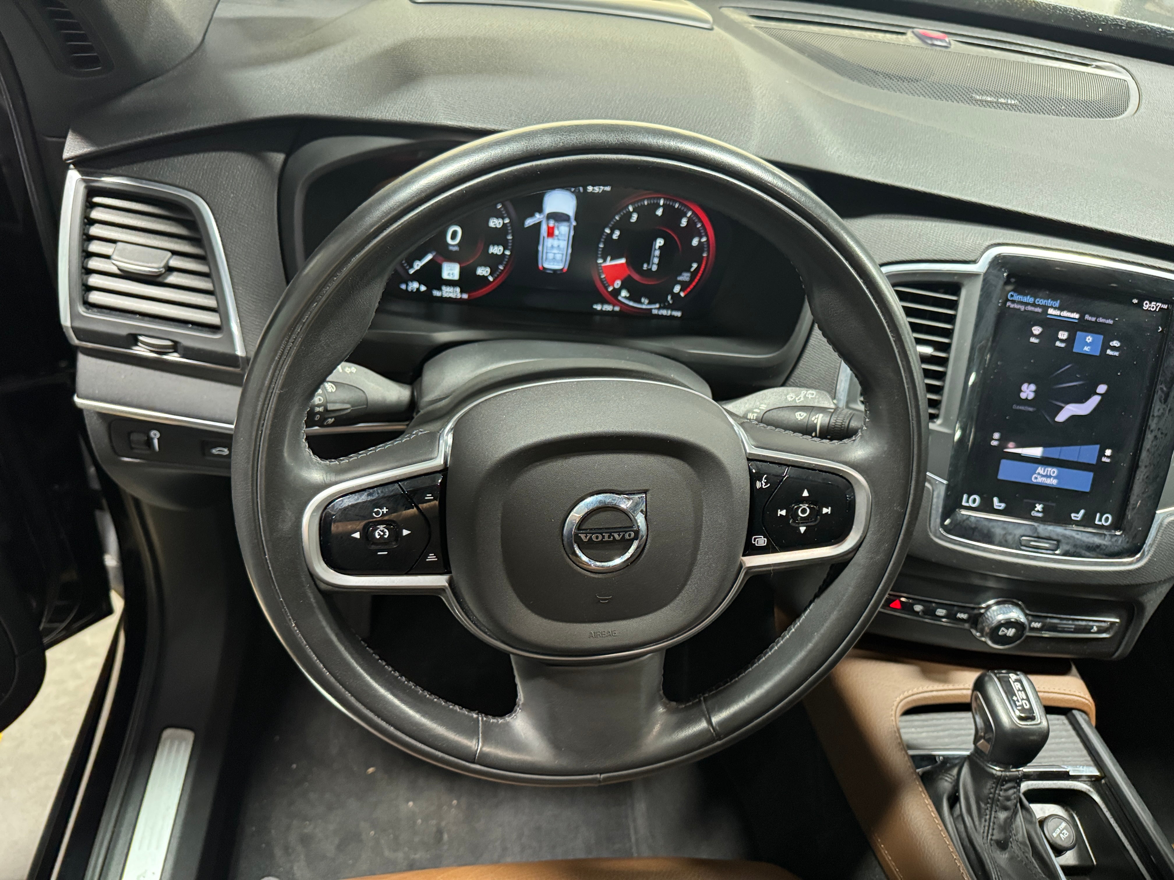 2020 Volvo XC90 T6 Momentum 4