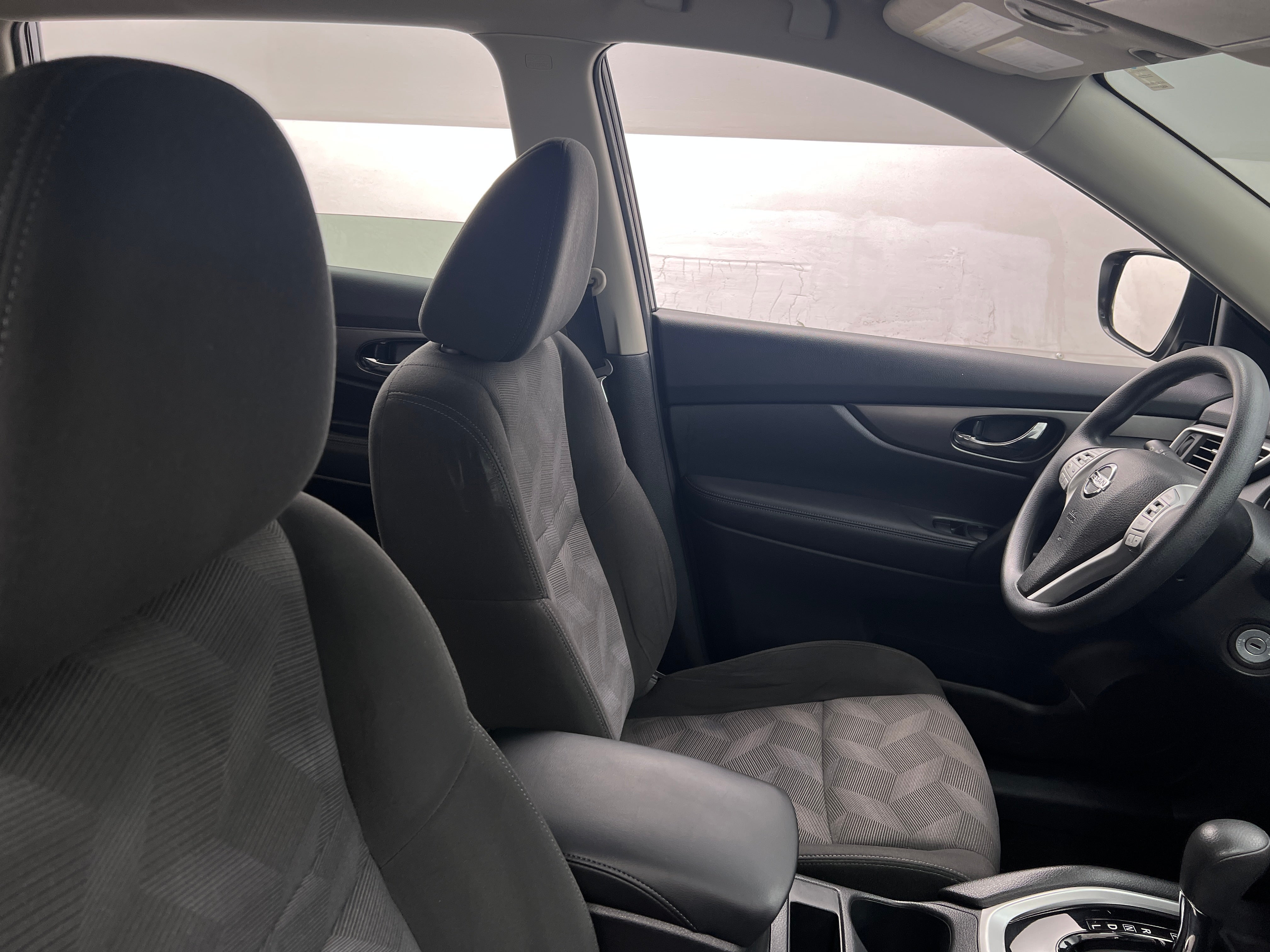 2016 Nissan Rogue S 2