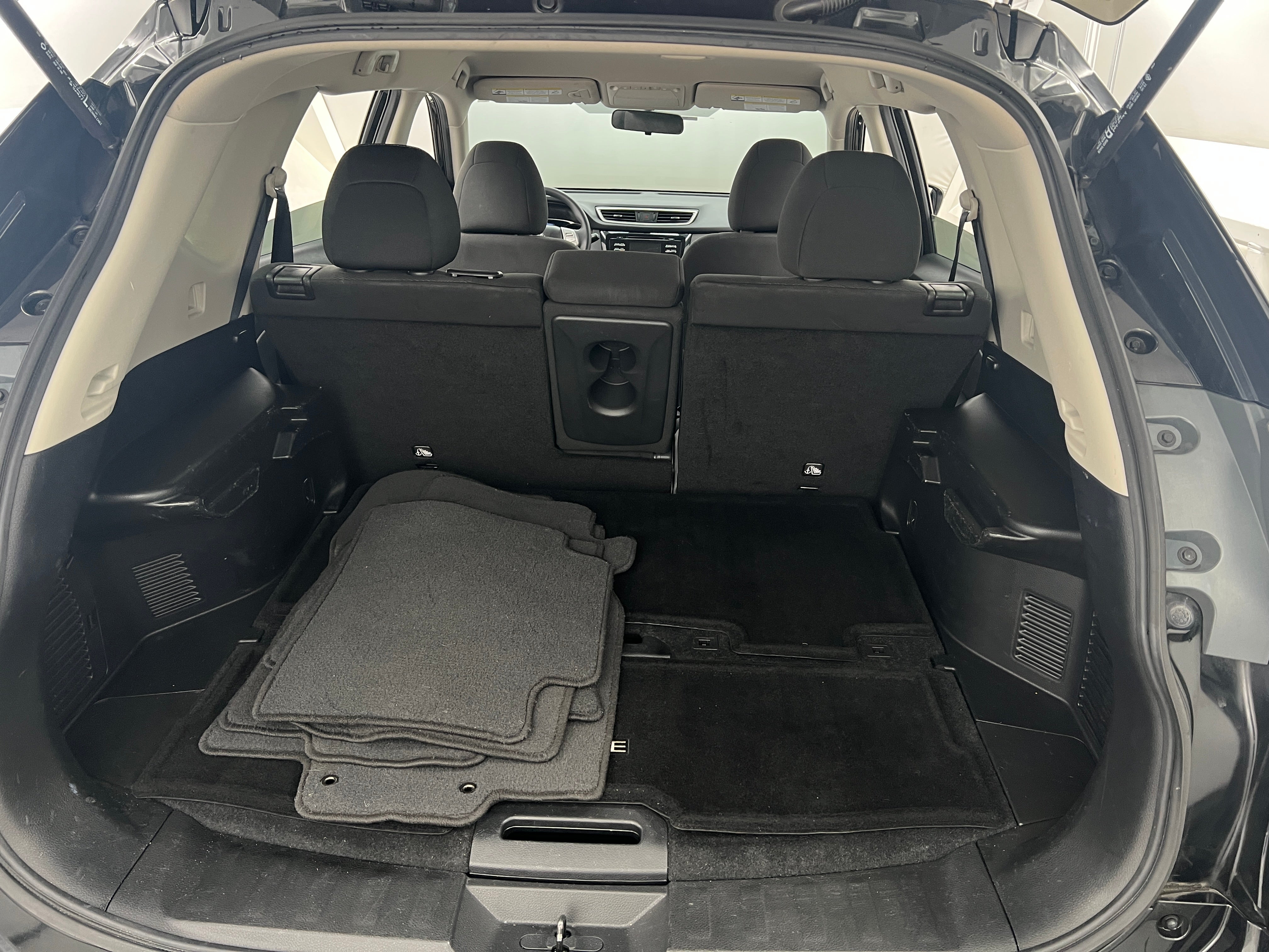 2016 Nissan Rogue S 7