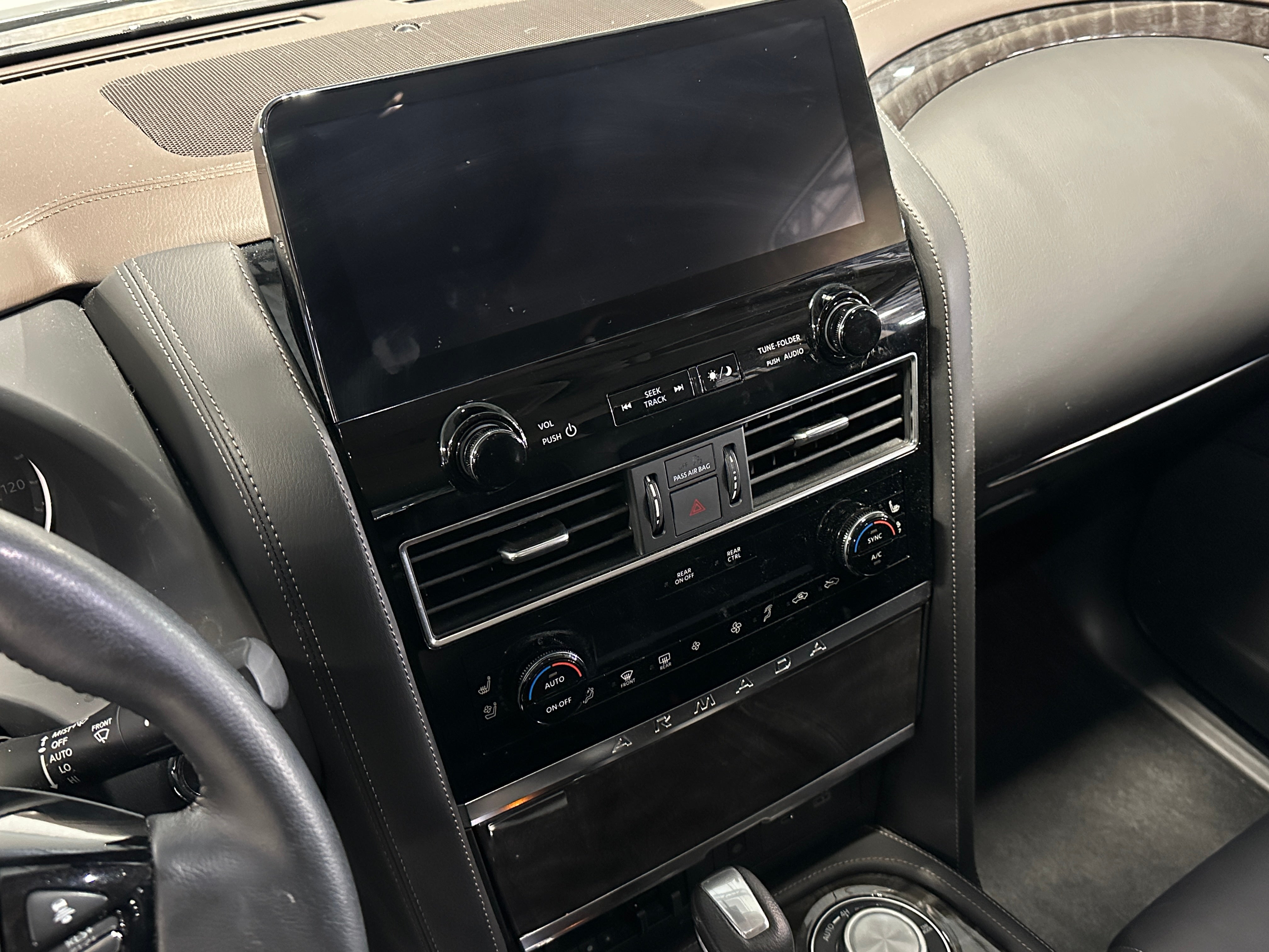 2024 Nissan Armada Platinum Edition 3