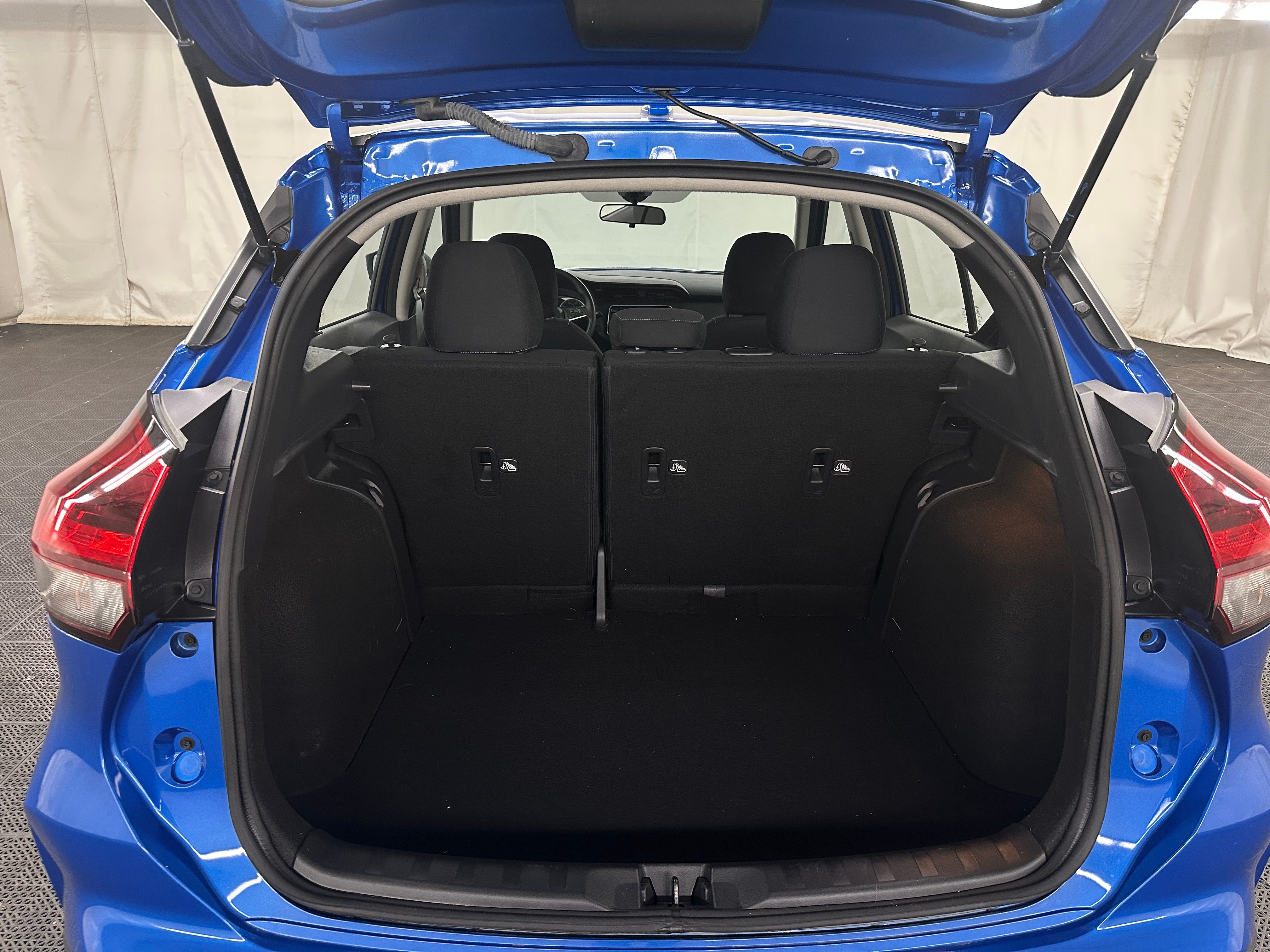 2021 Nissan Kicks S 7