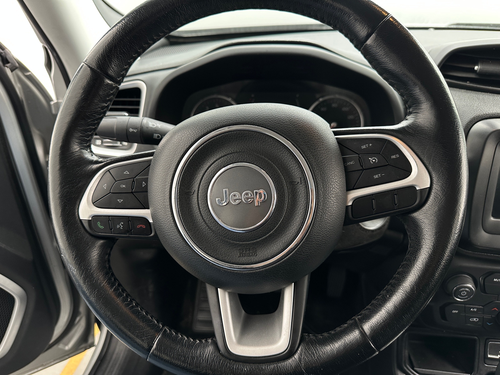 Thumbnail: 2018 Jeep Renegade - 5