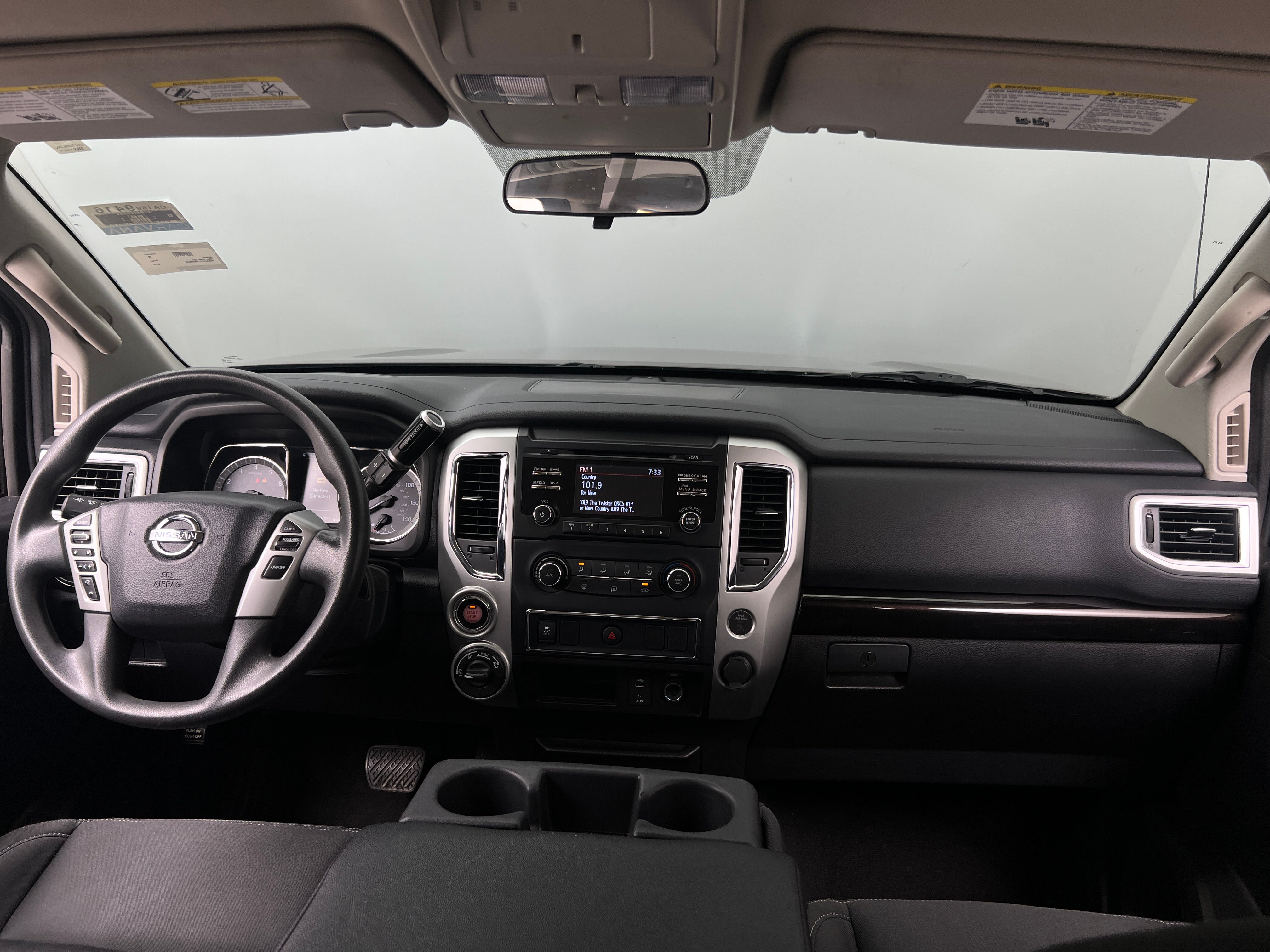 2018 Nissan Titan SV 3