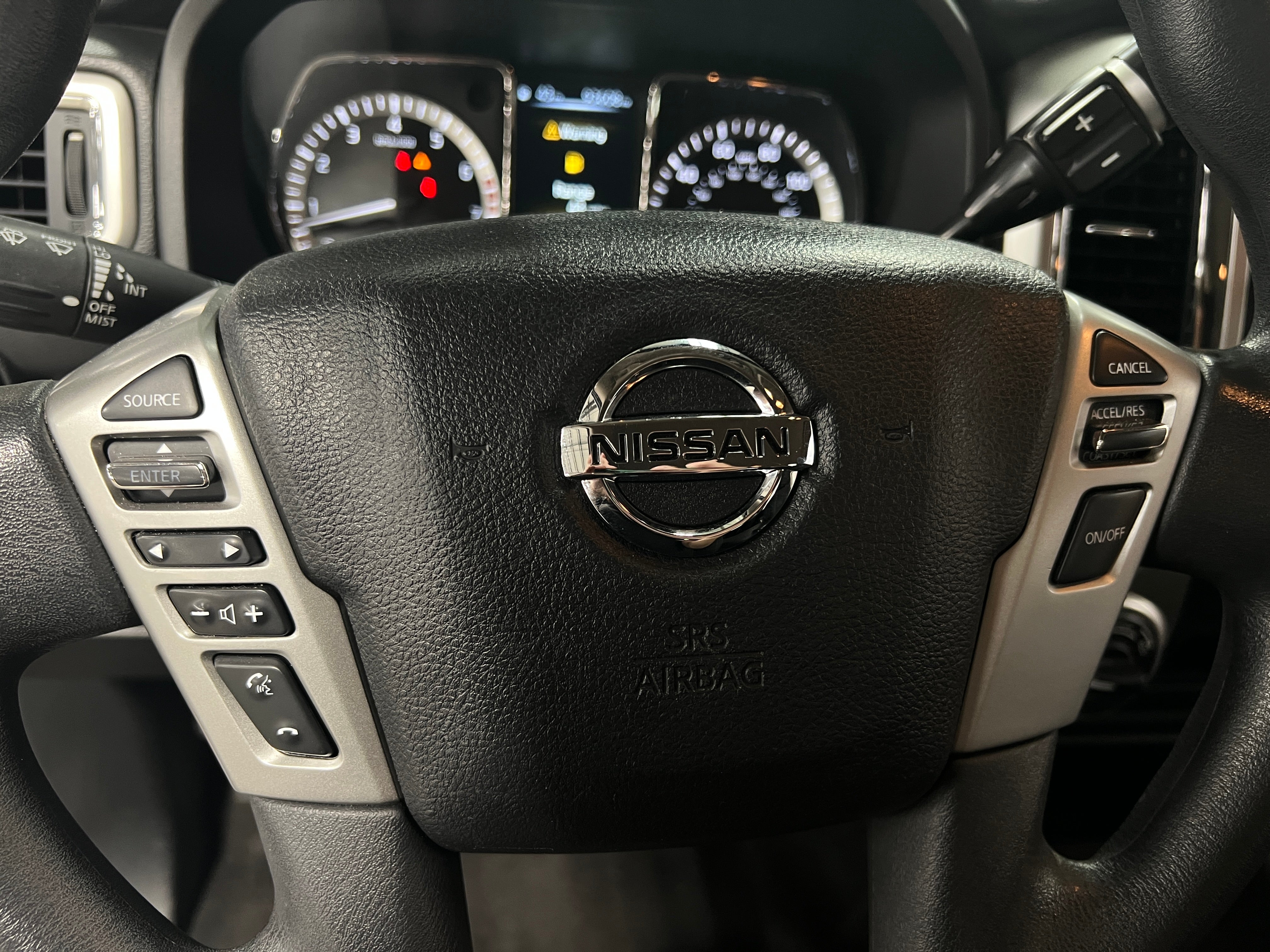 2018 Nissan Titan SV 5