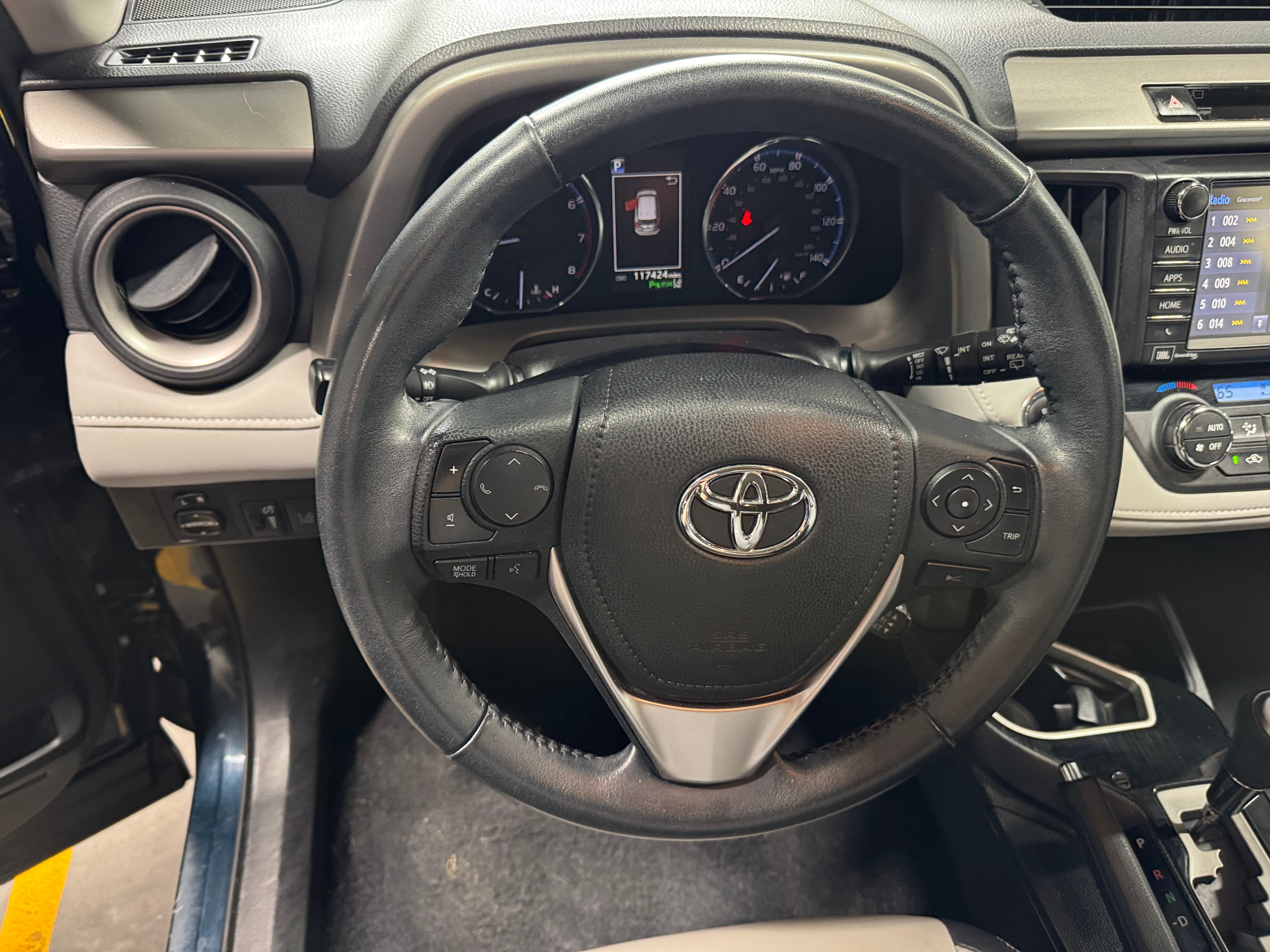 2018 Toyota RAV4 Limited 4