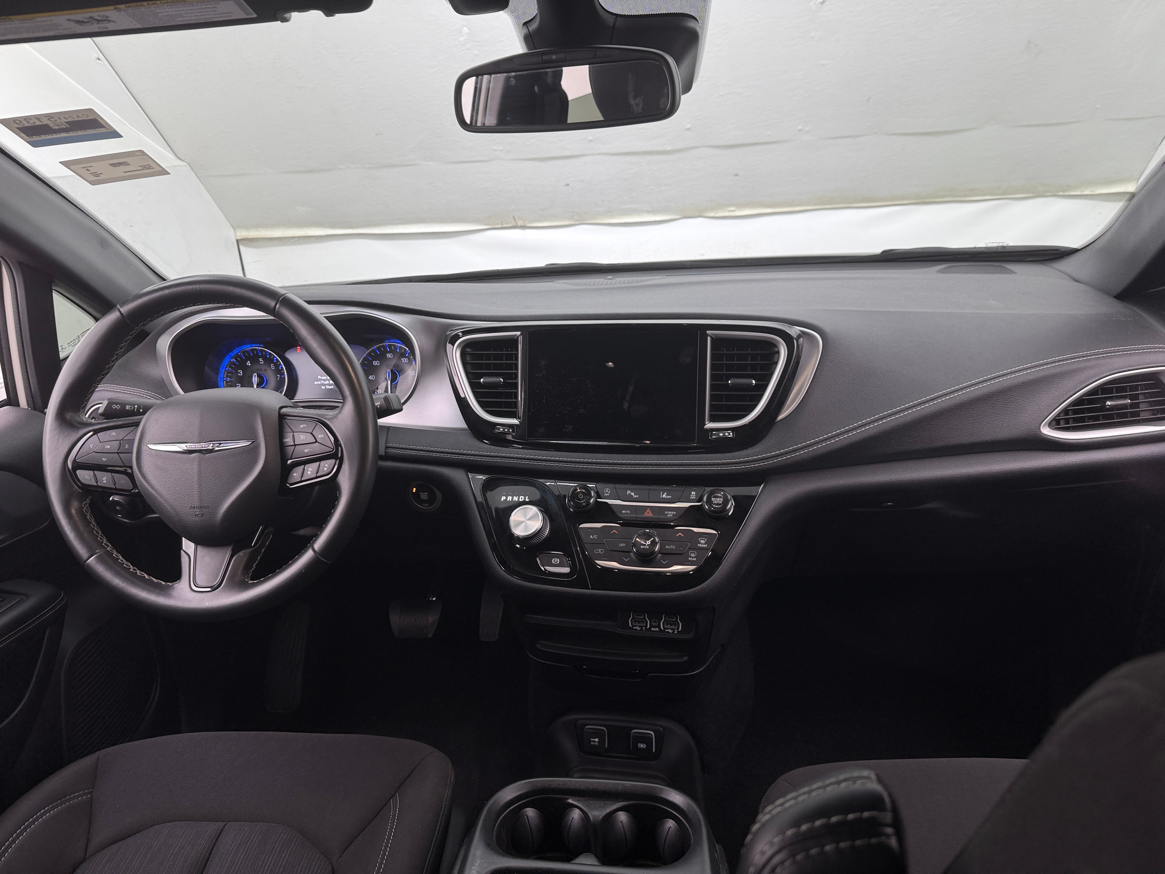 2021 Chrysler Pacifica Touring 3