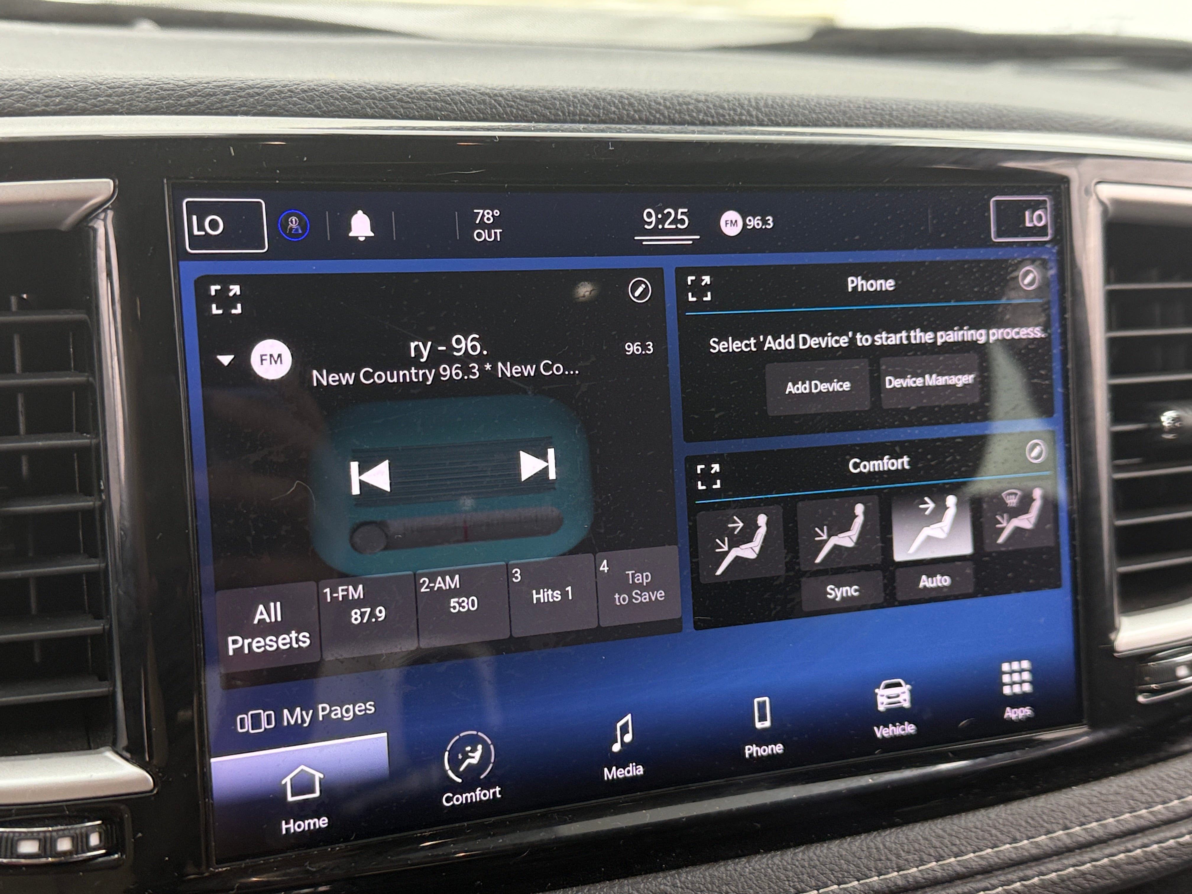 2021 Chrysler Pacifica Touring 4