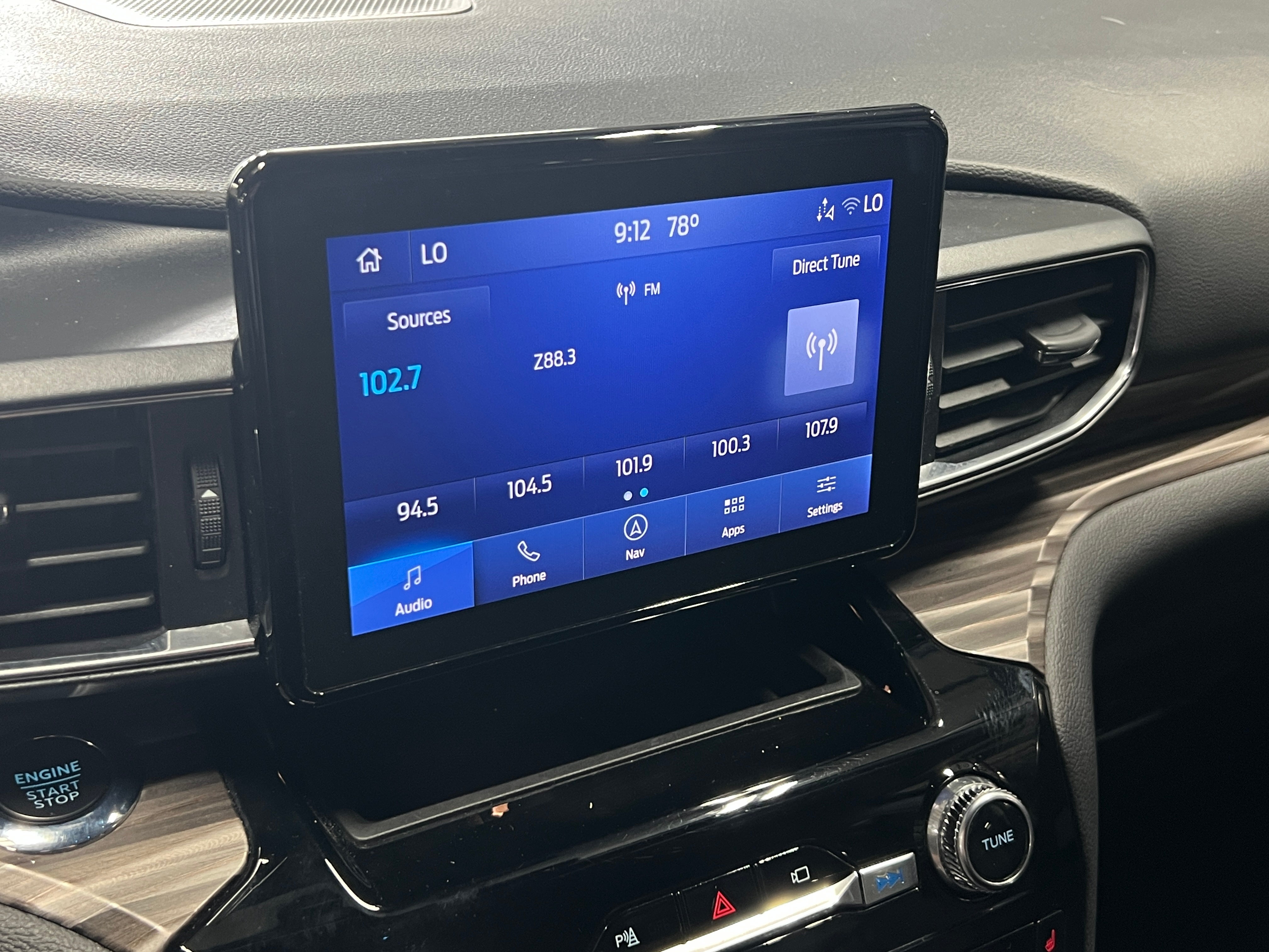 2022 Ford Explorer Limited 3