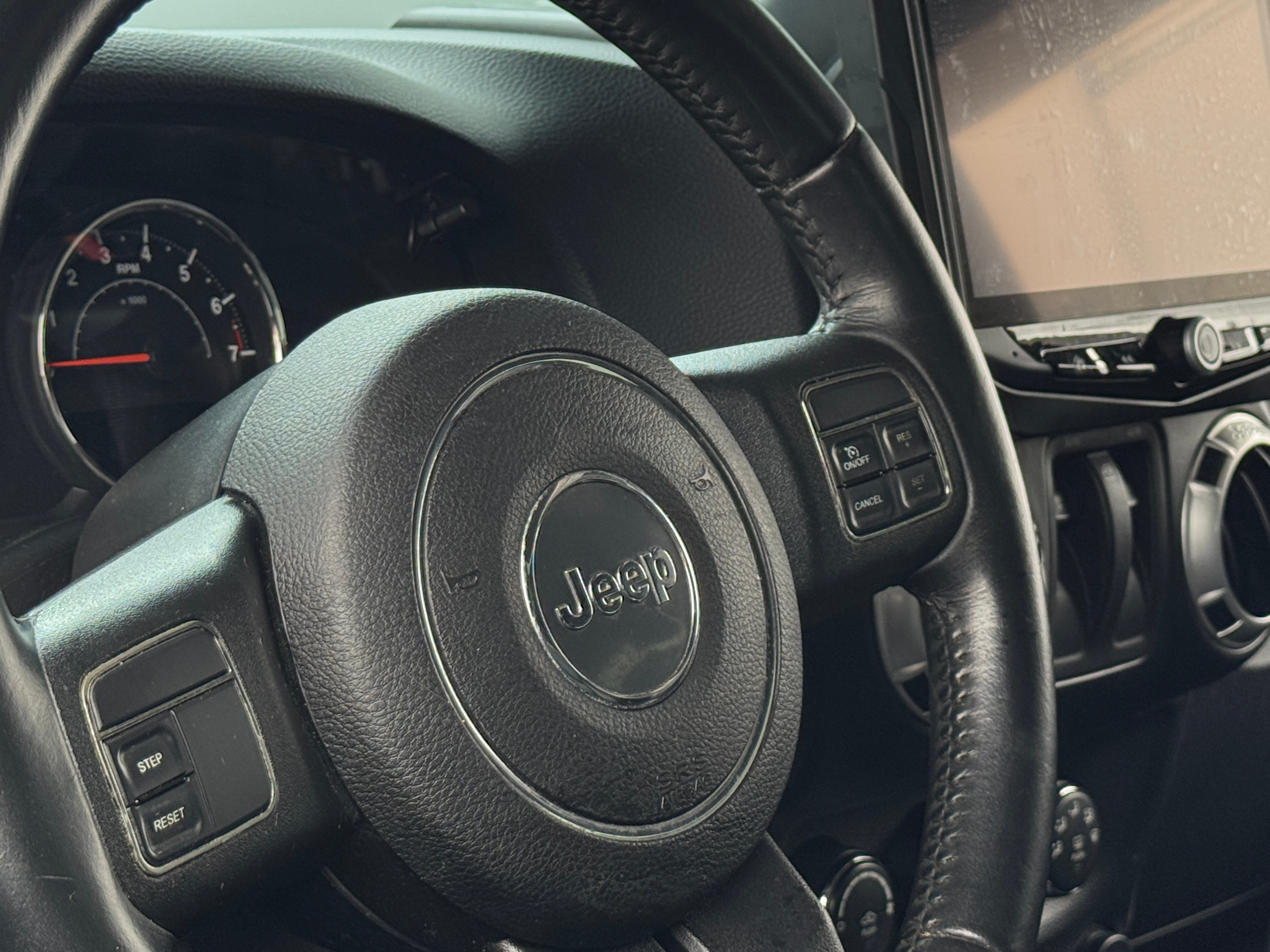 2014 Jeep Wrangler Sahara 3