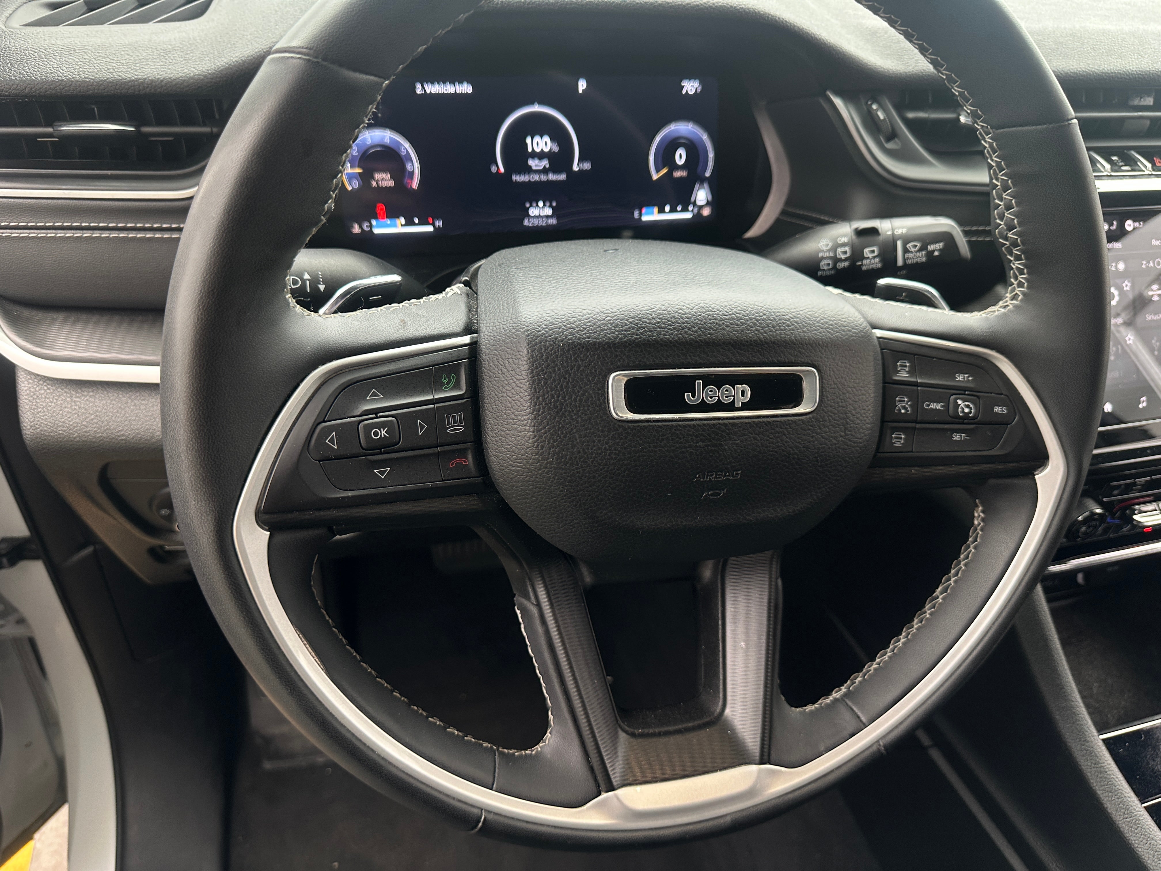 2023 Jeep Grand Cherokee L Altitude 4