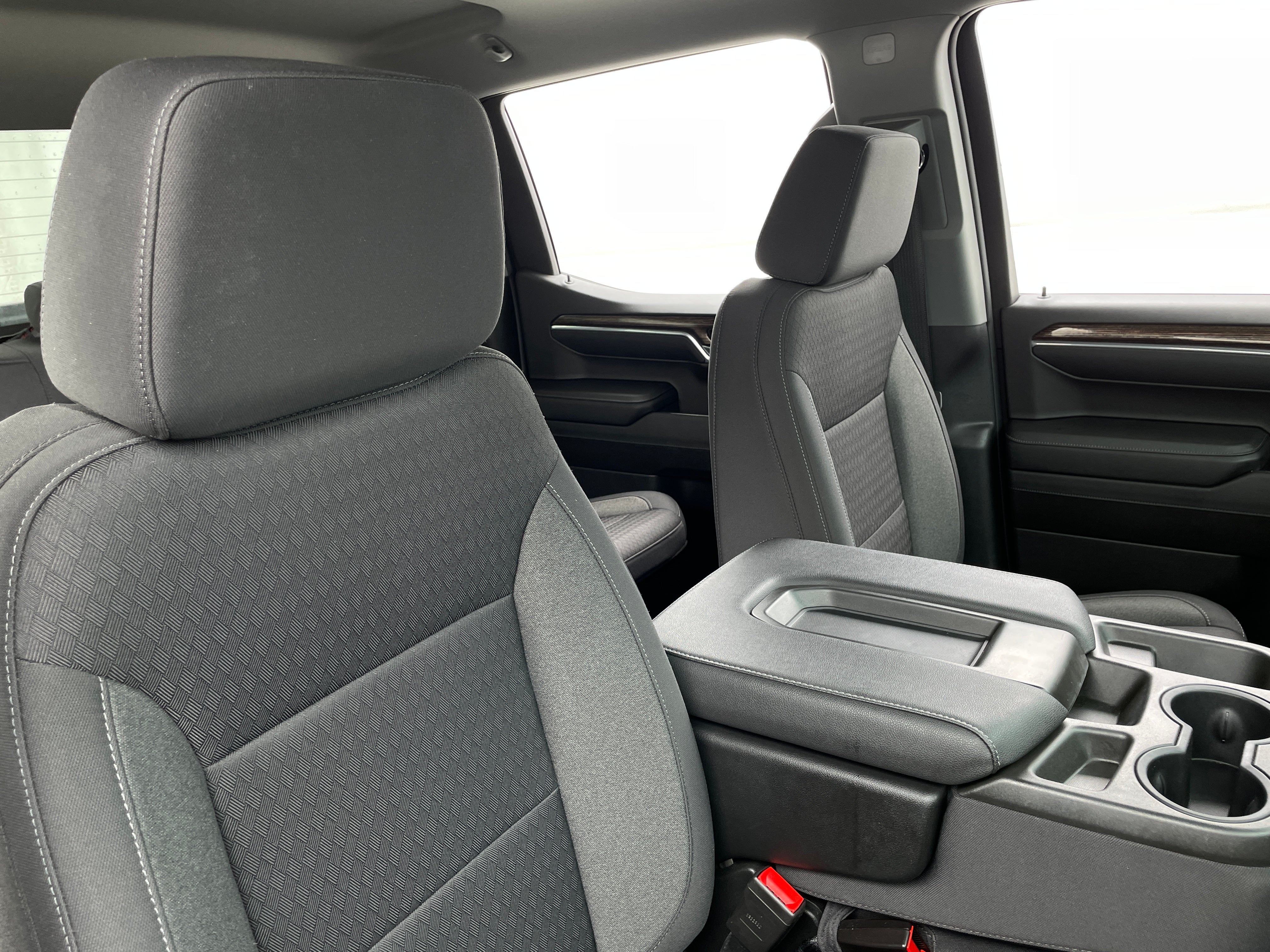 2023 GMC Sierra 1500 Elevation 2