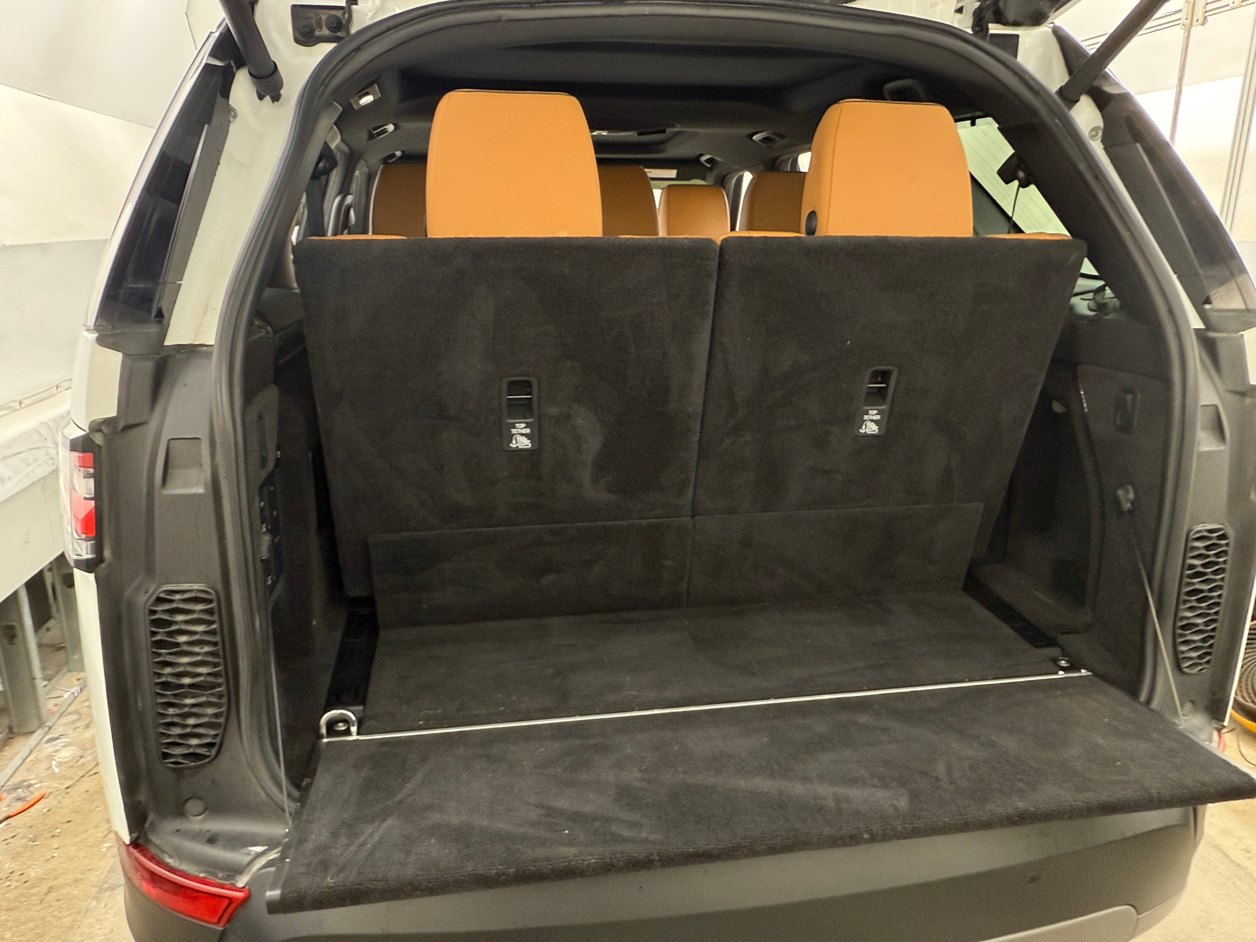 2018 Land Rover Discovery HSE Luxury 6