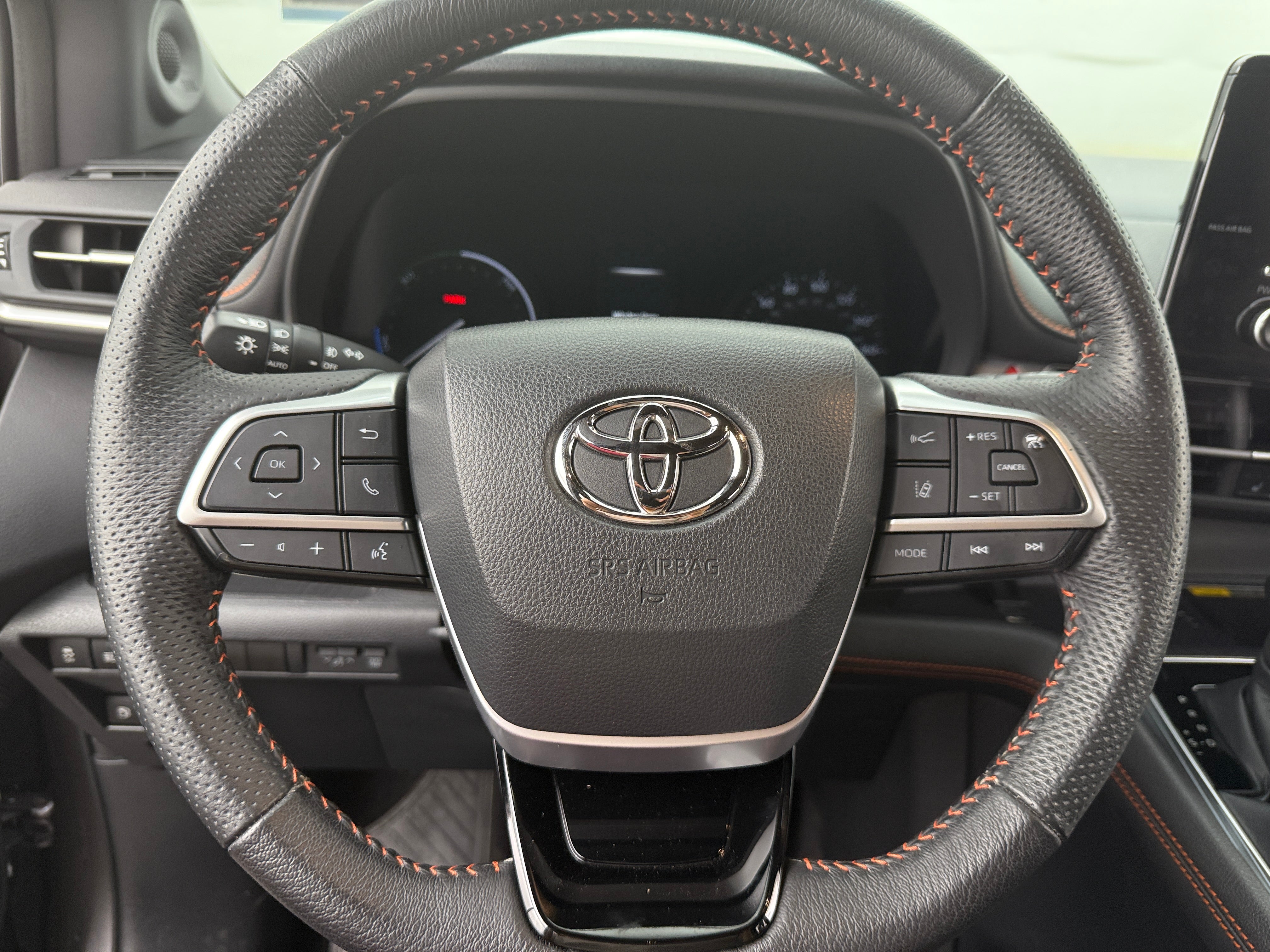 2022 Toyota Sienna XSE 4