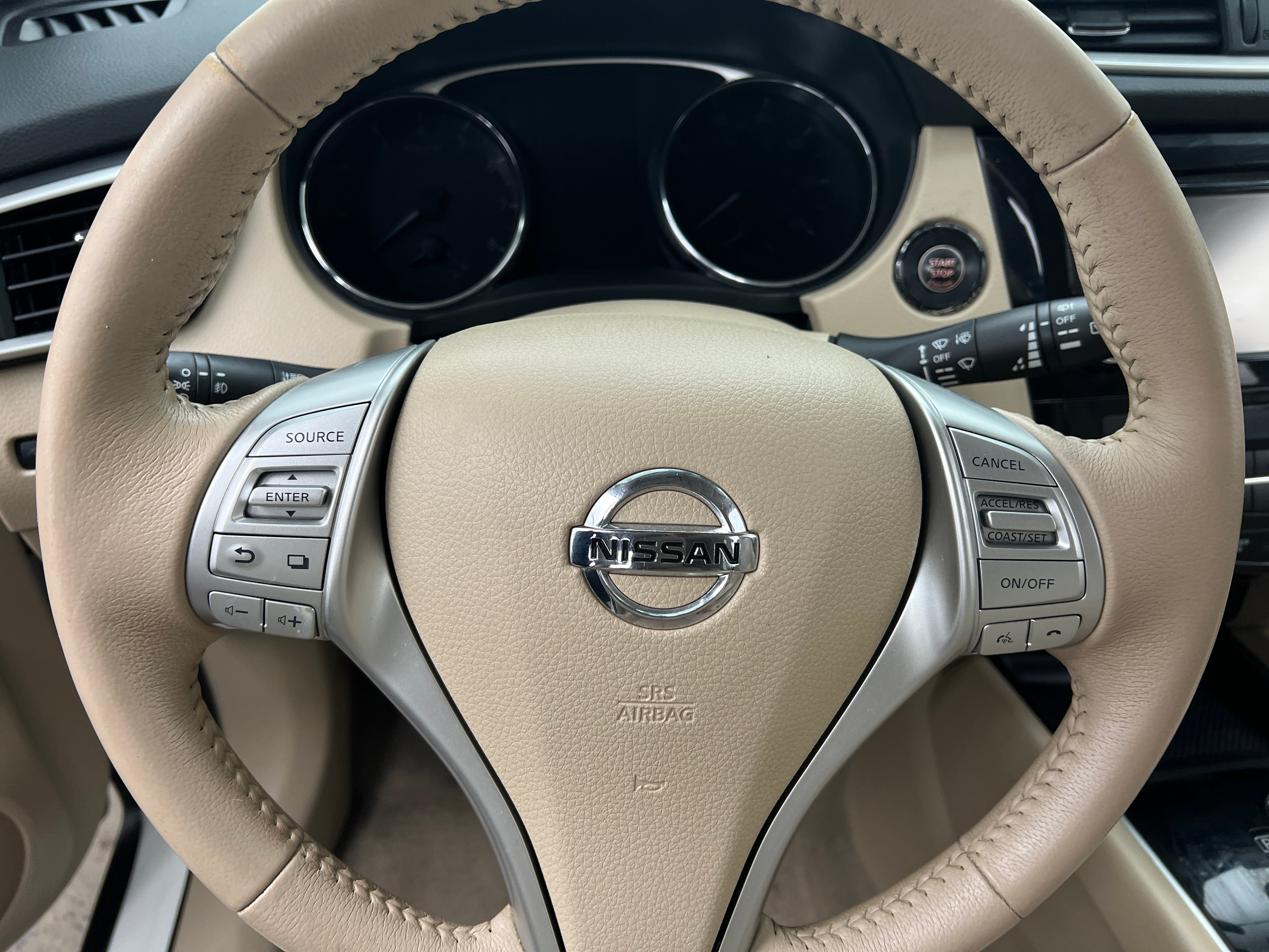 2015 Nissan Rogue SL 4
