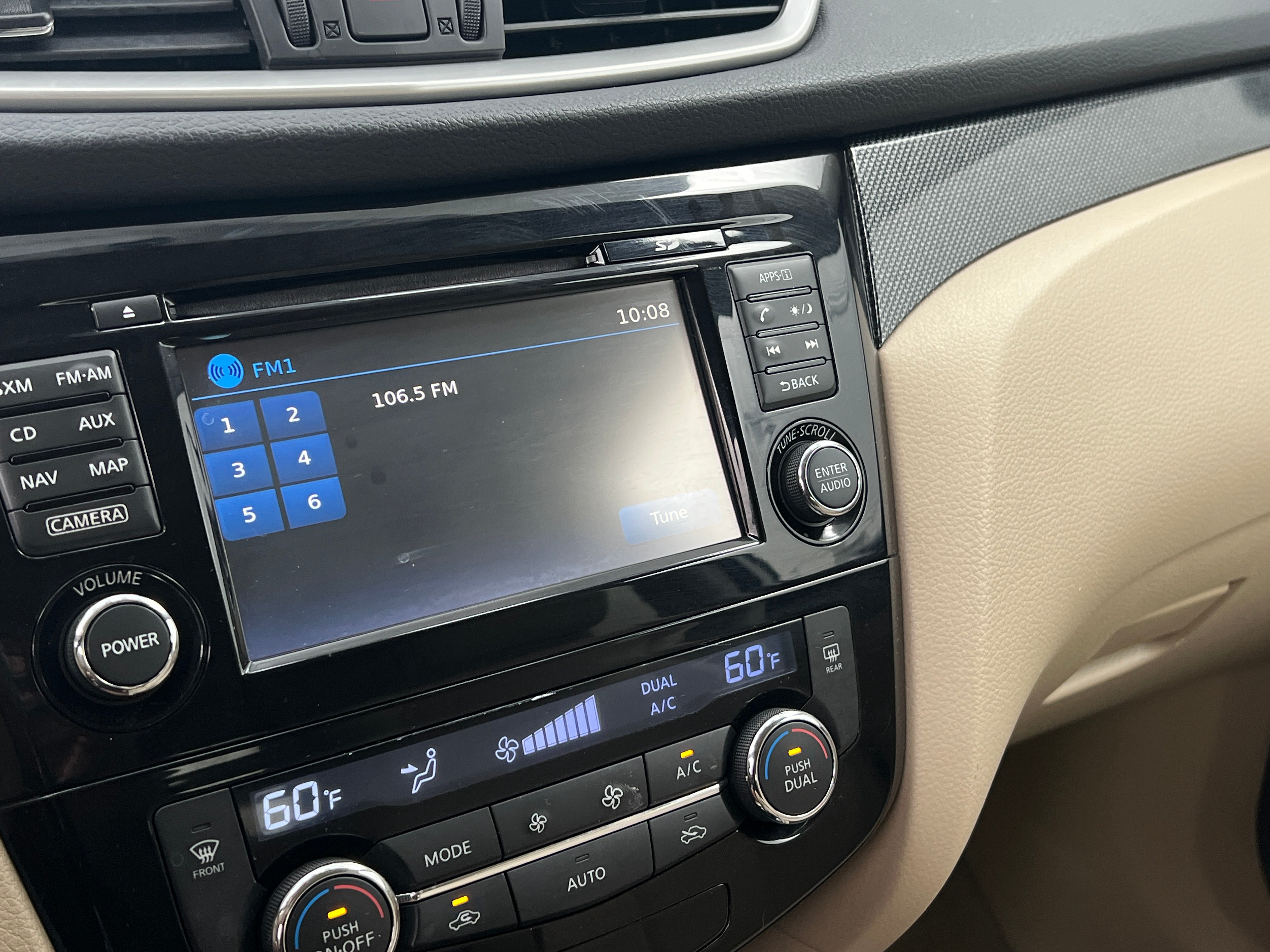 2015 Nissan Rogue SL 3