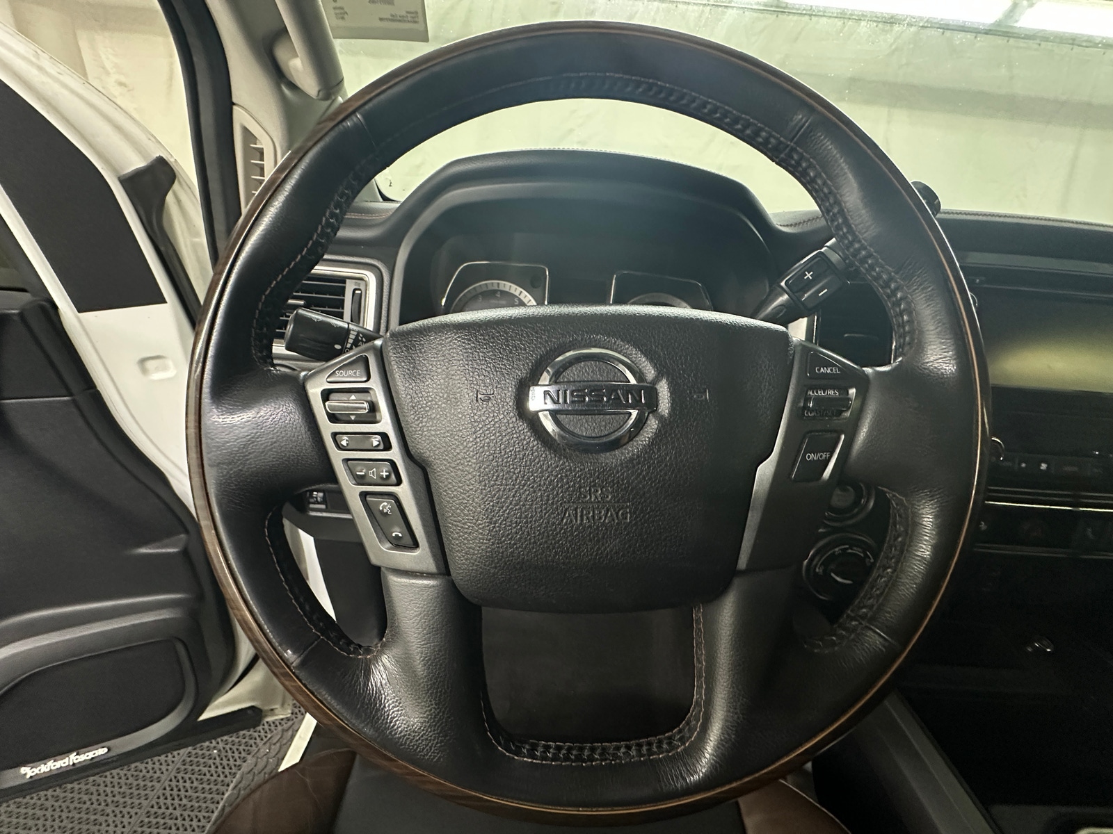 Thumbnail: 2017 Nissan Titan - 4