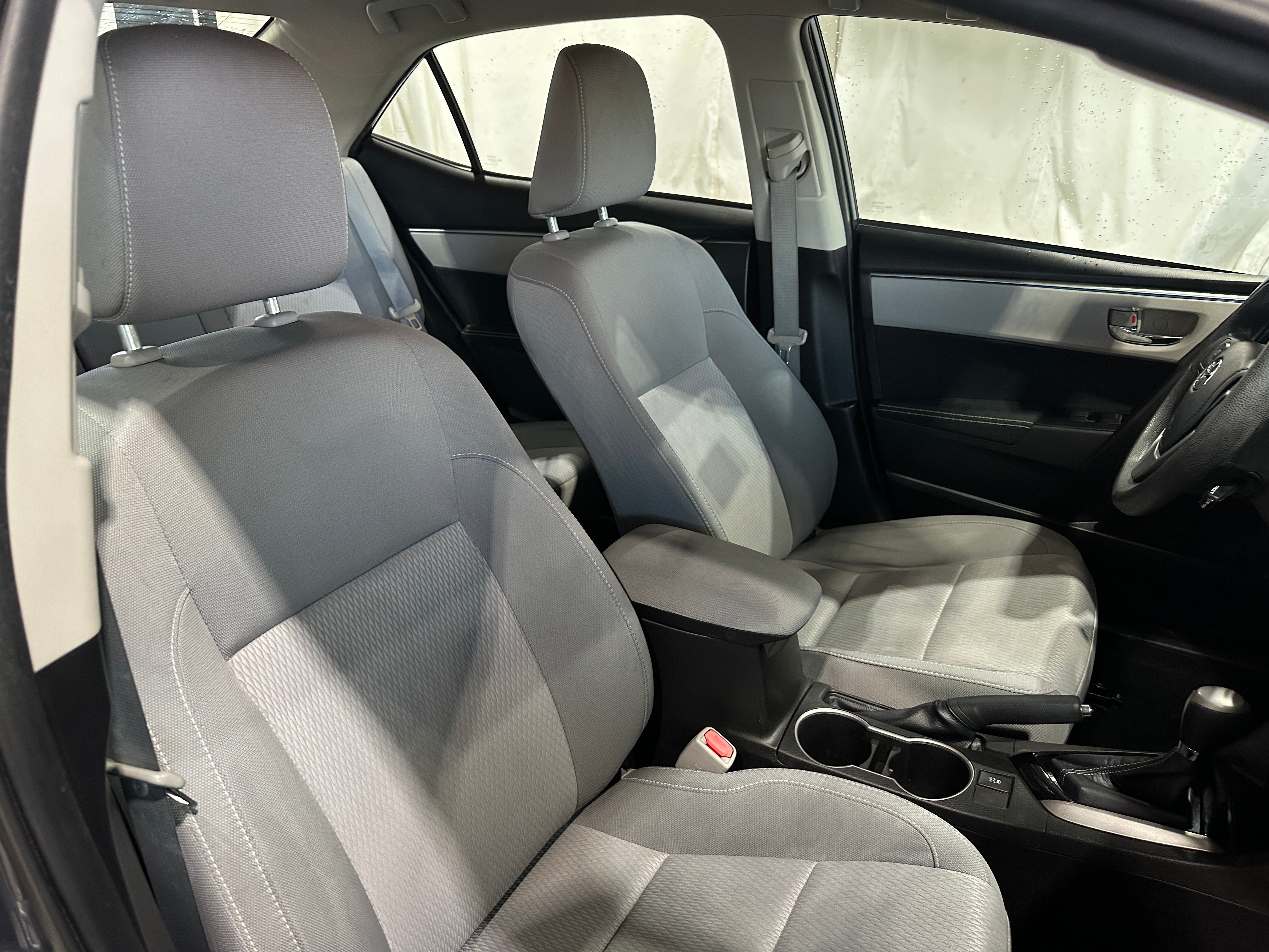 2015 Toyota Corolla LE 2