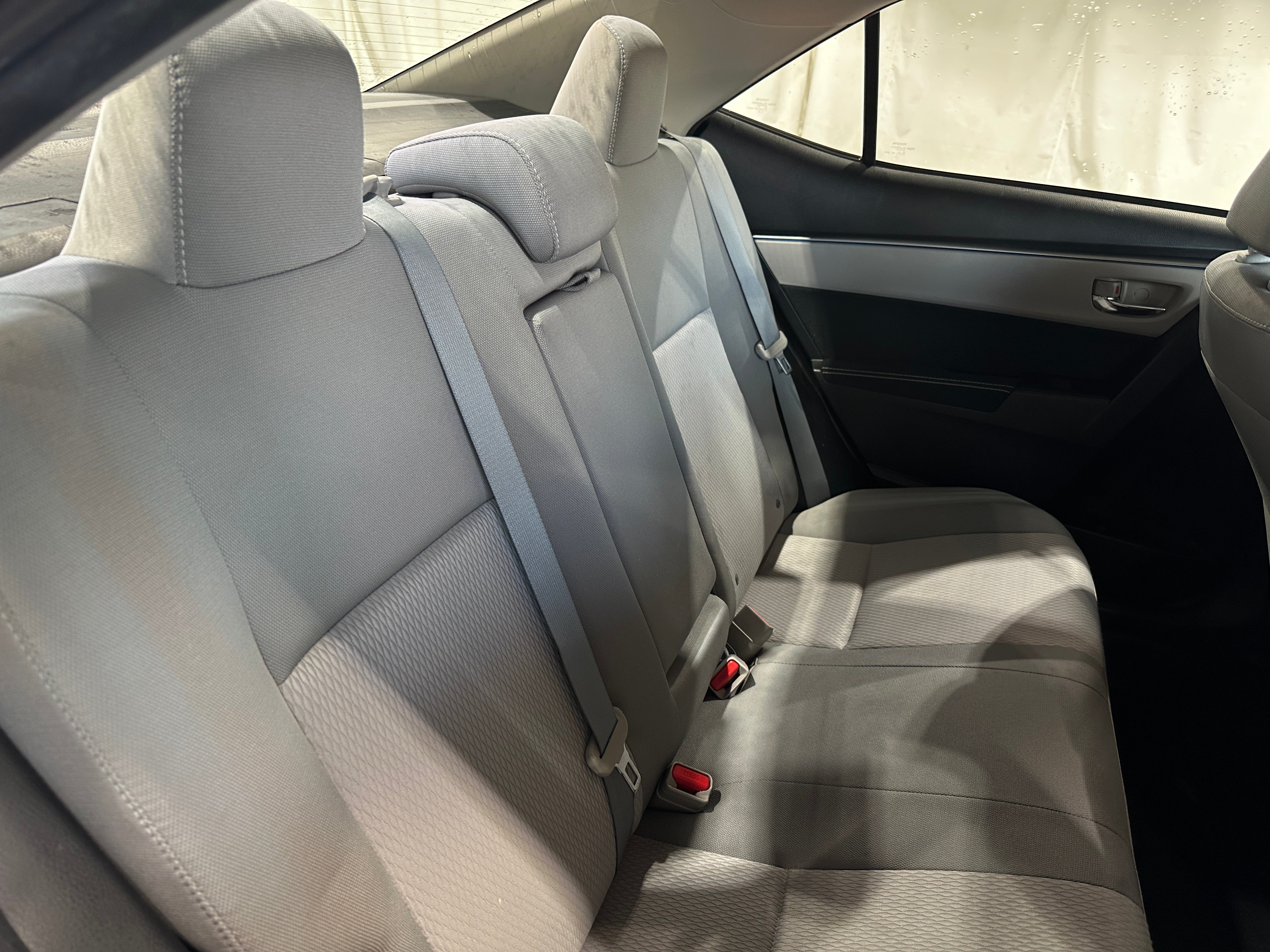 2015 Toyota Corolla LE 6