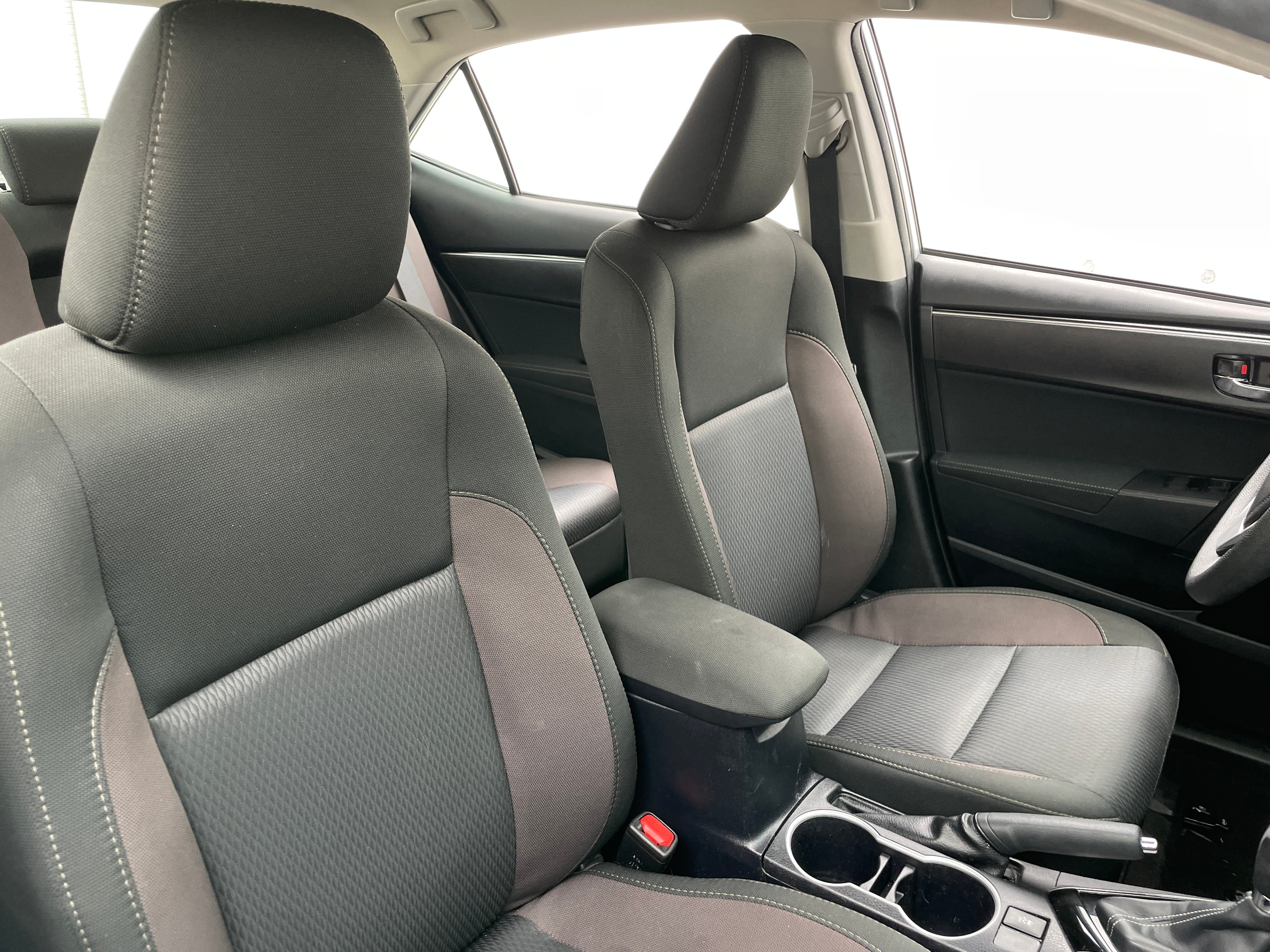 2017 Toyota Corolla LE 2