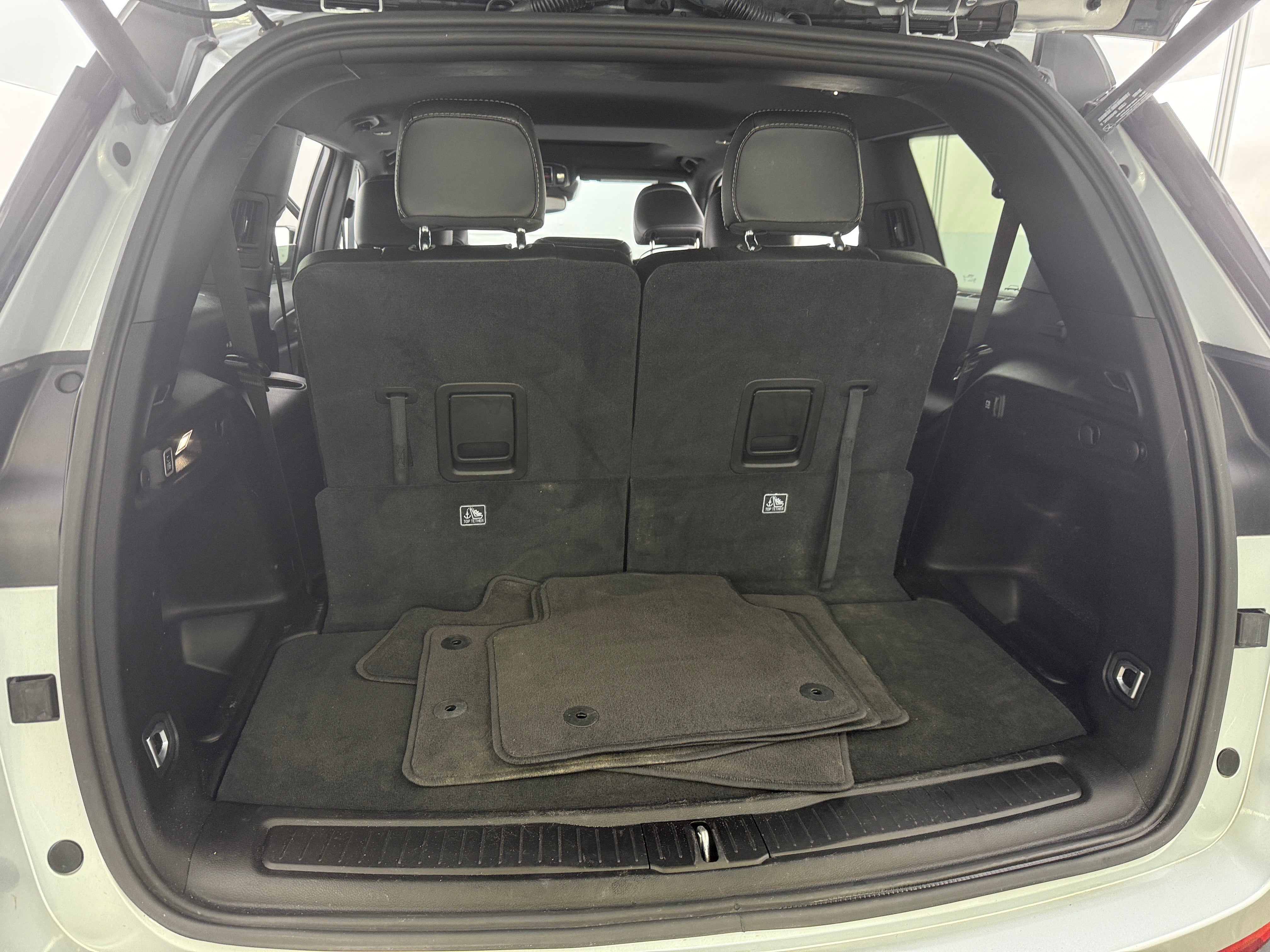 2024 Jeep Grand Cherokee L Altitude 6